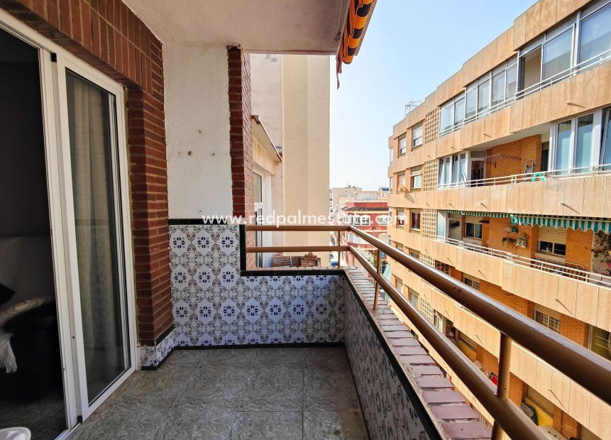 Resale - Apartment -
Torrevieja