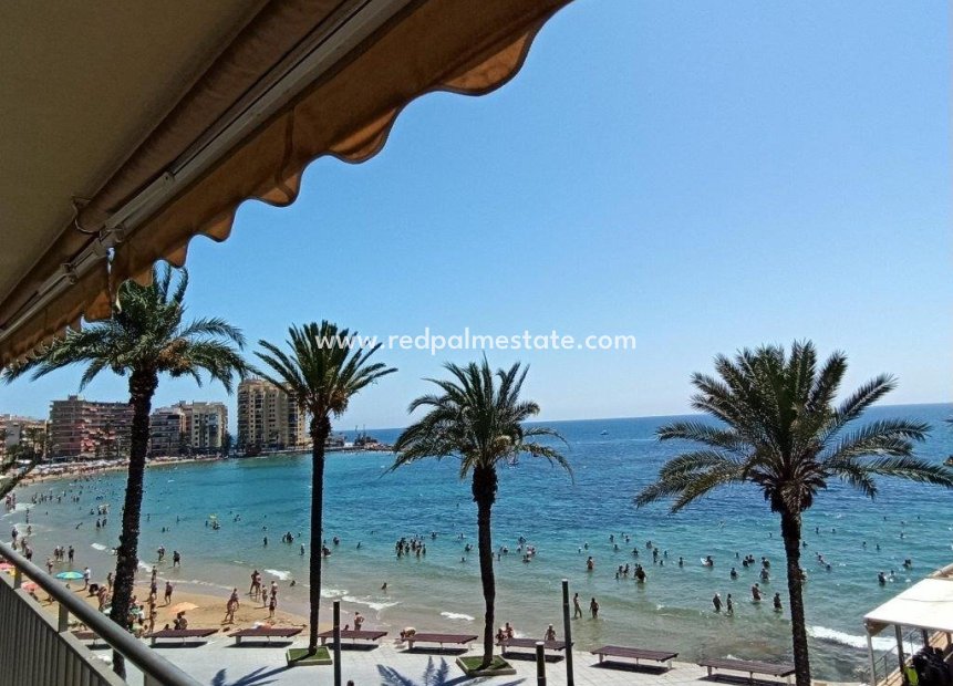 Resale - Apartment -
Torrevieja