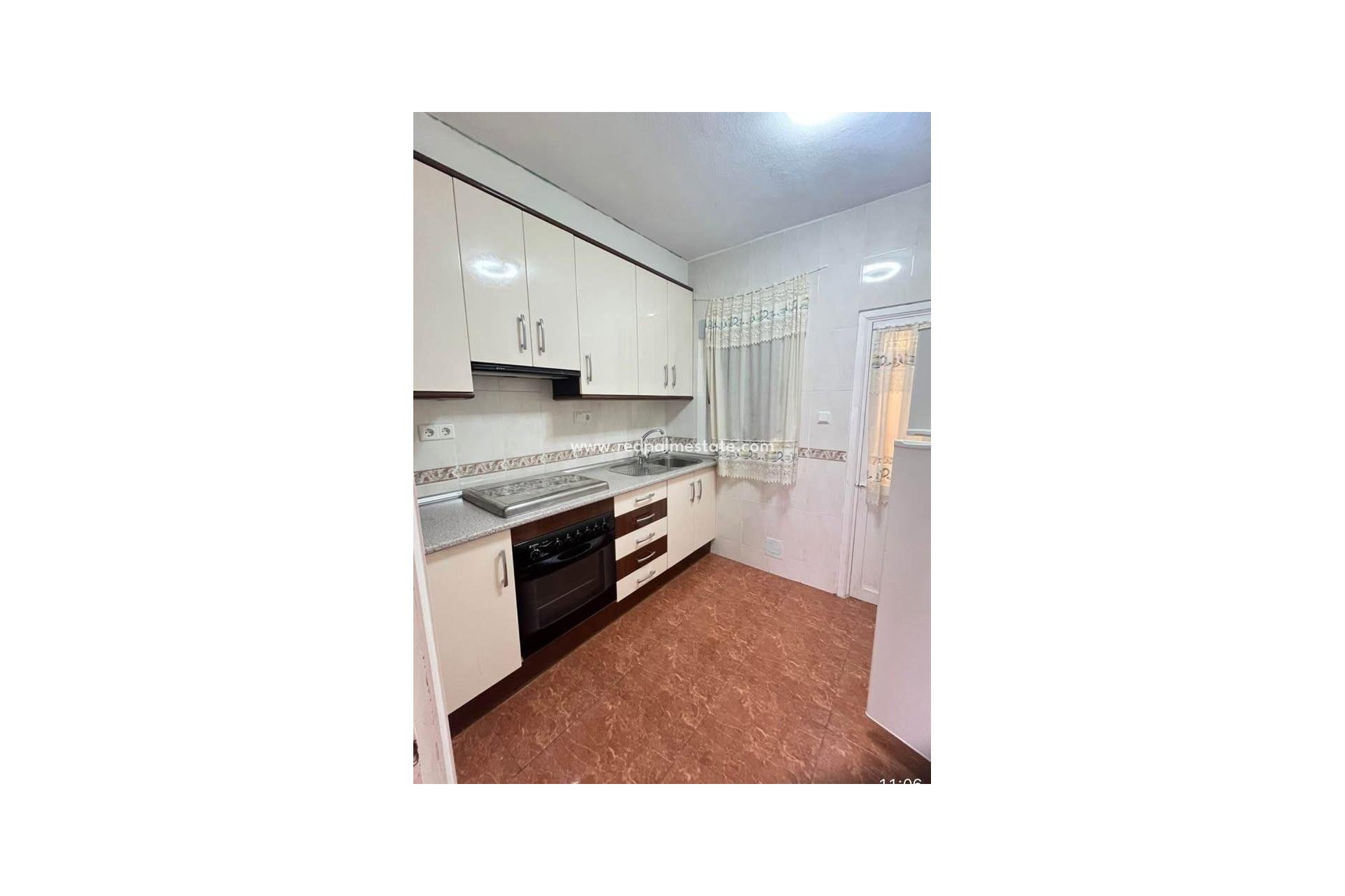 Resale - Apartment -
Torrevieja