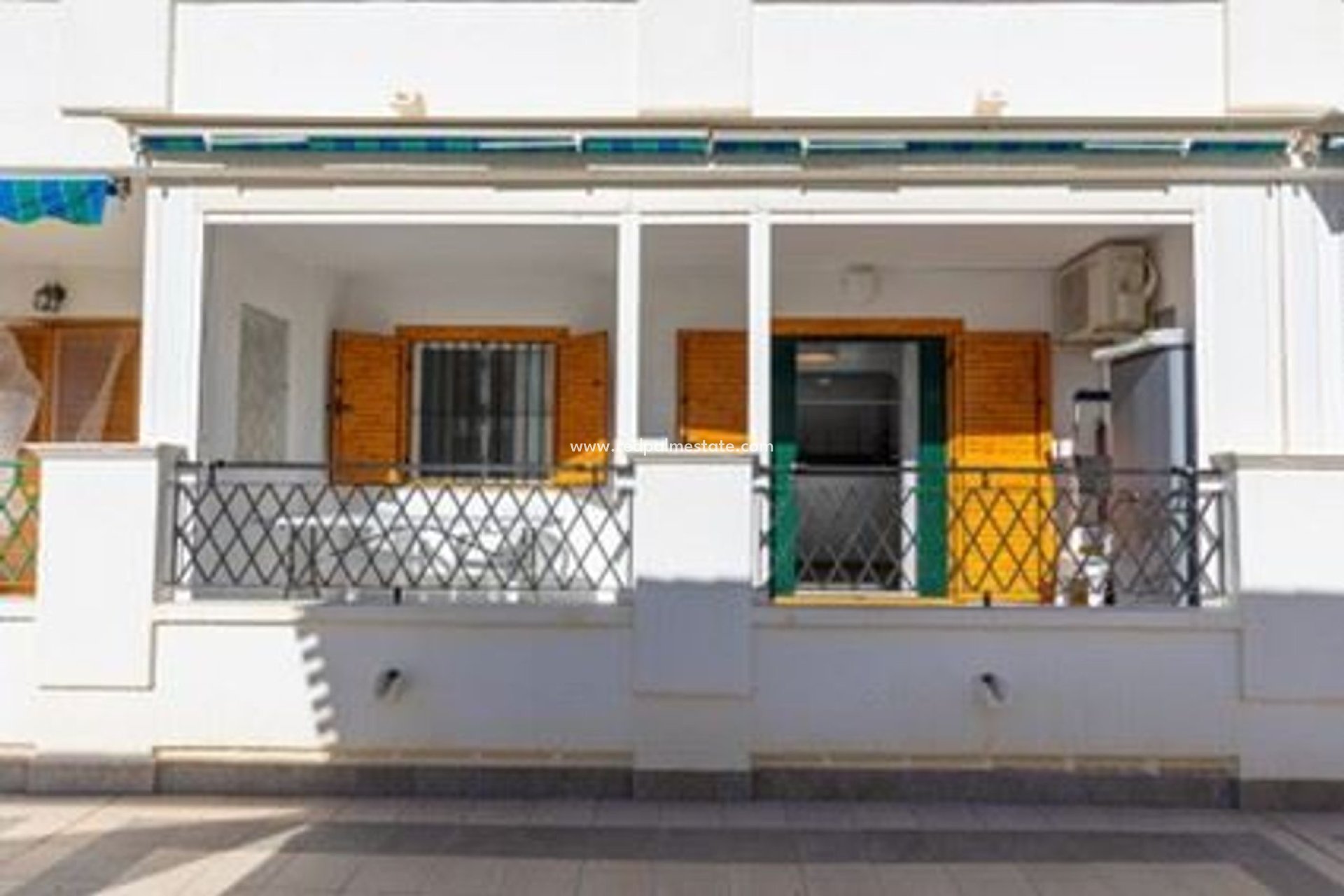 Resale - Apartment -
Torrevieja