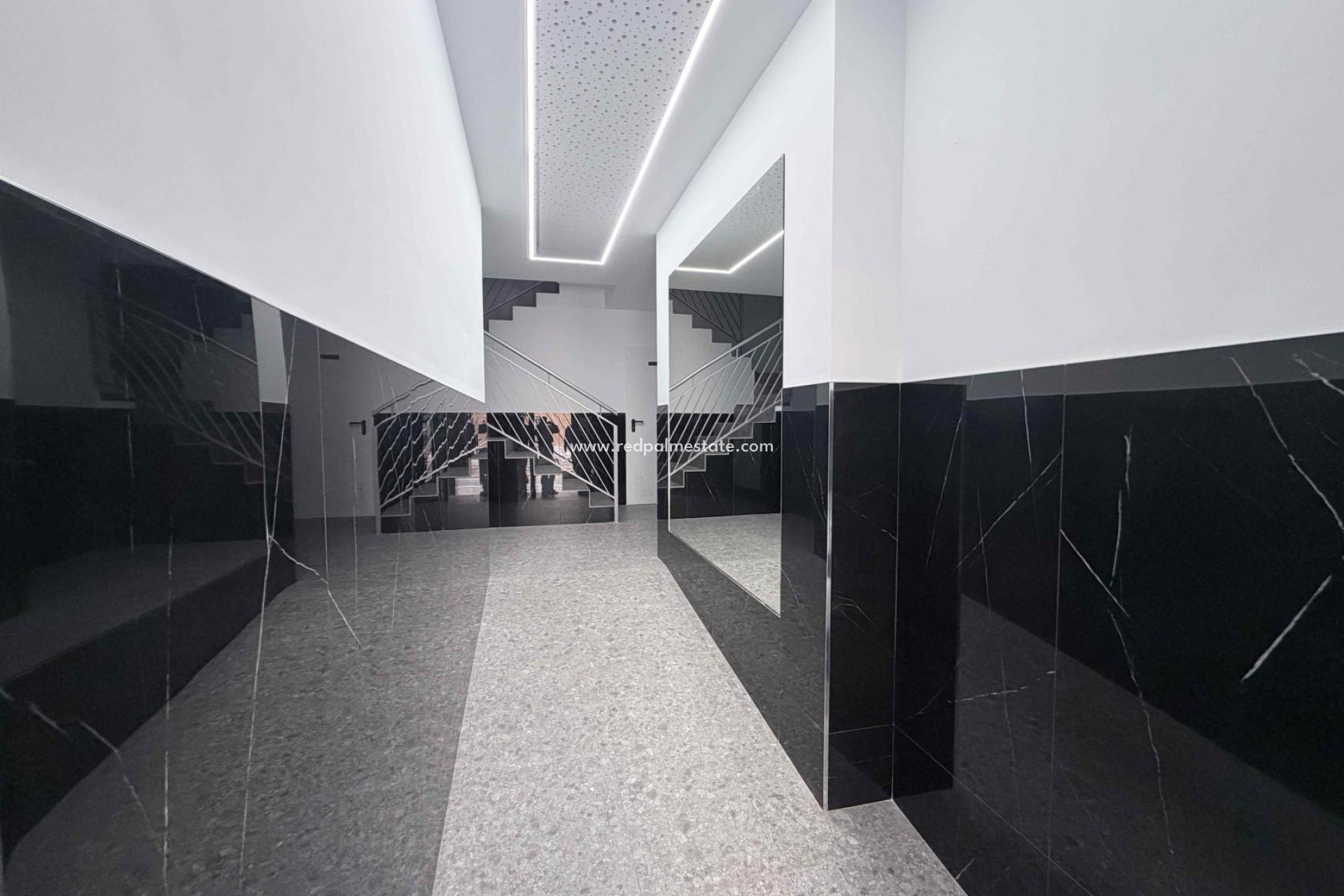 Resale - Apartment -
Torrevieja