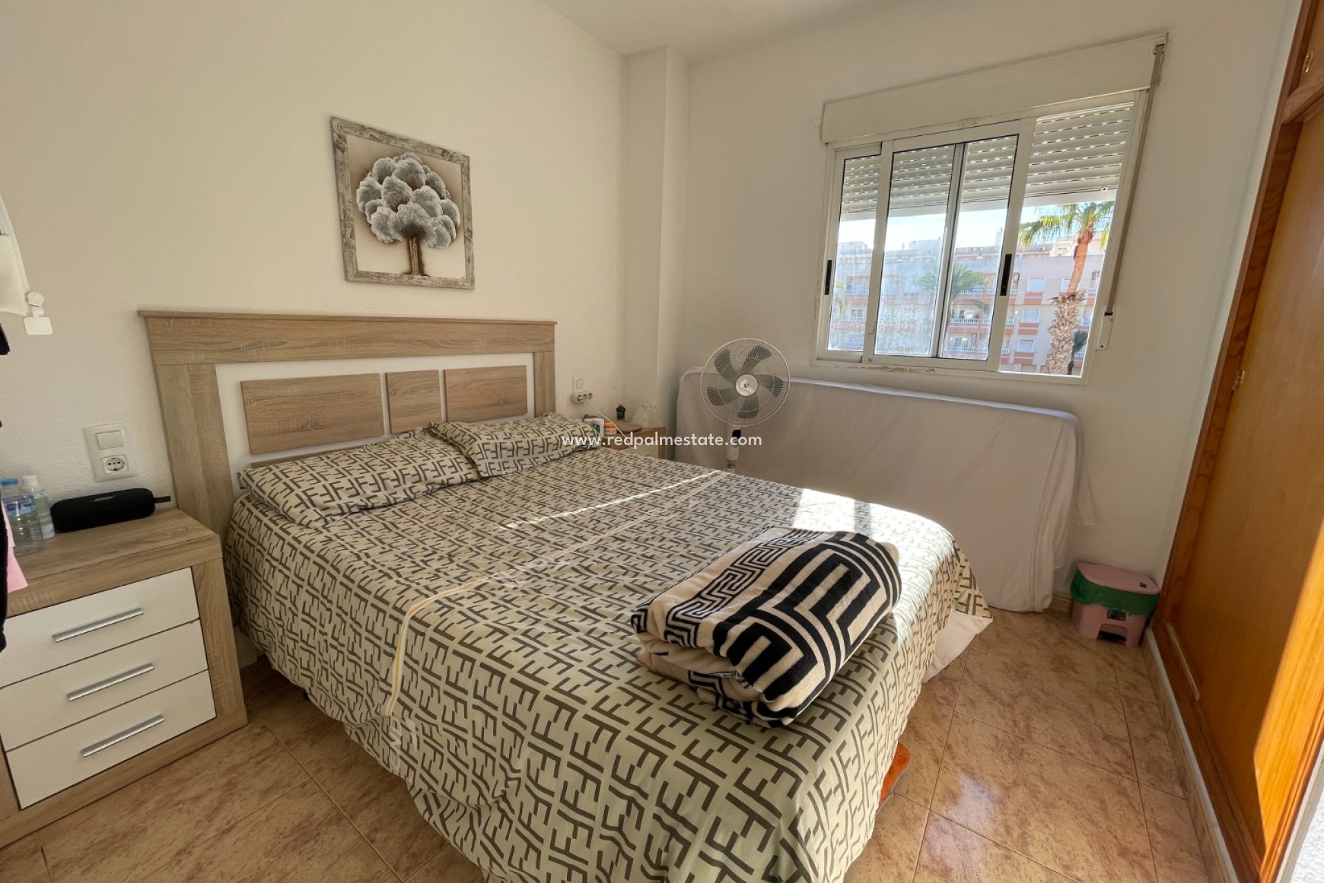 Resale - Apartment -
Torrevieja