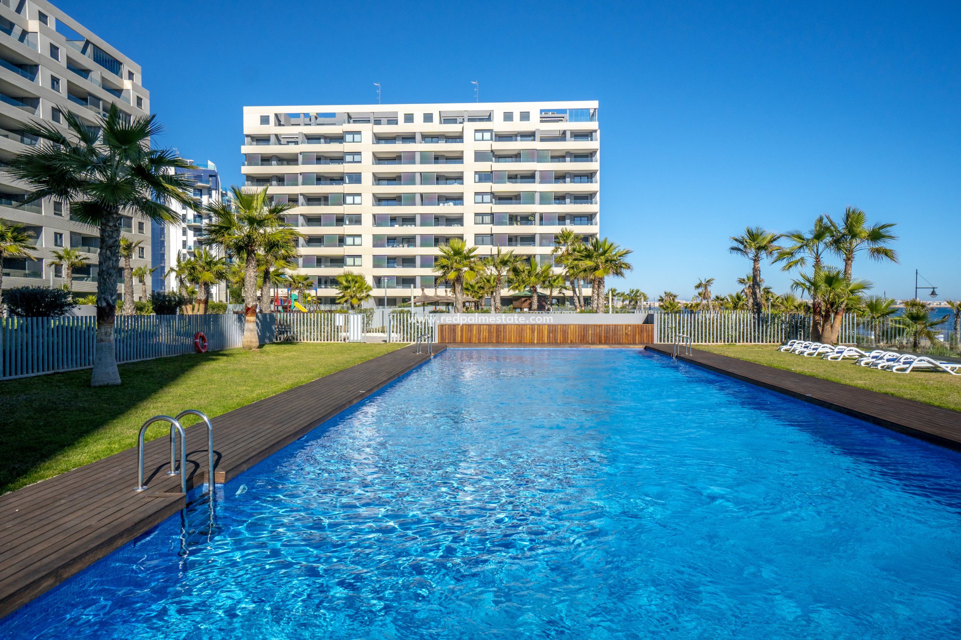 Resale - Apartment -
Torrevieja