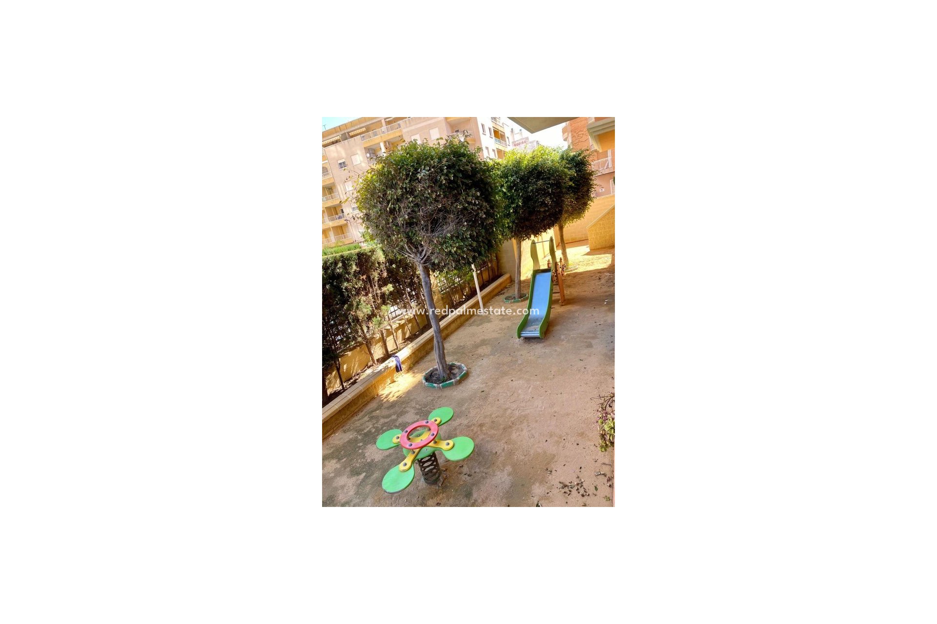 Resale - Apartment -
Torrevieja