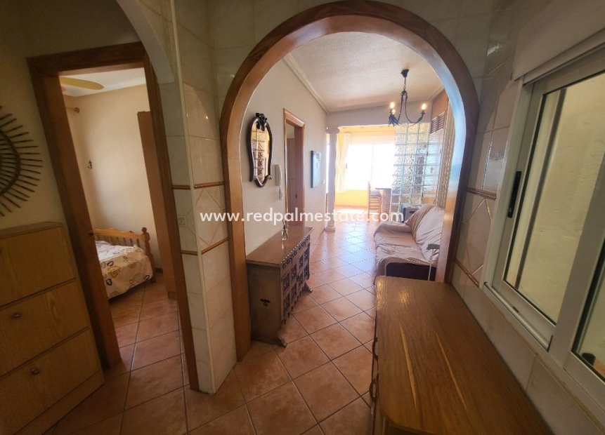 Resale - Apartment -
Torrevieja