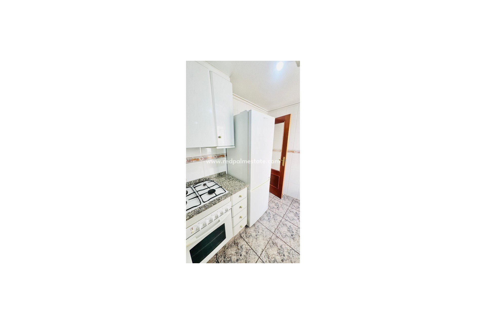 Resale - Apartment -
Torrevieja