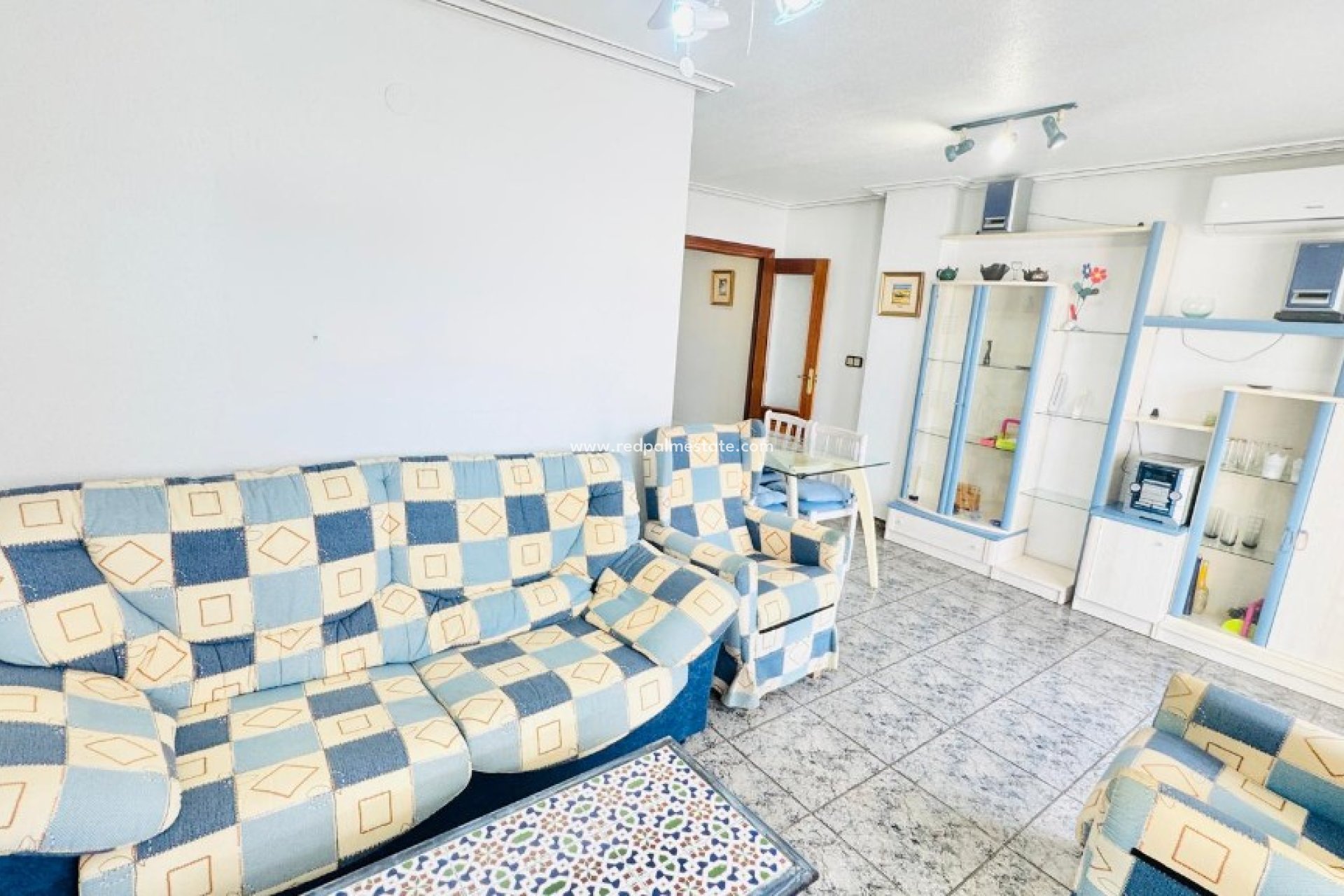 Resale - Apartment -
Torrevieja