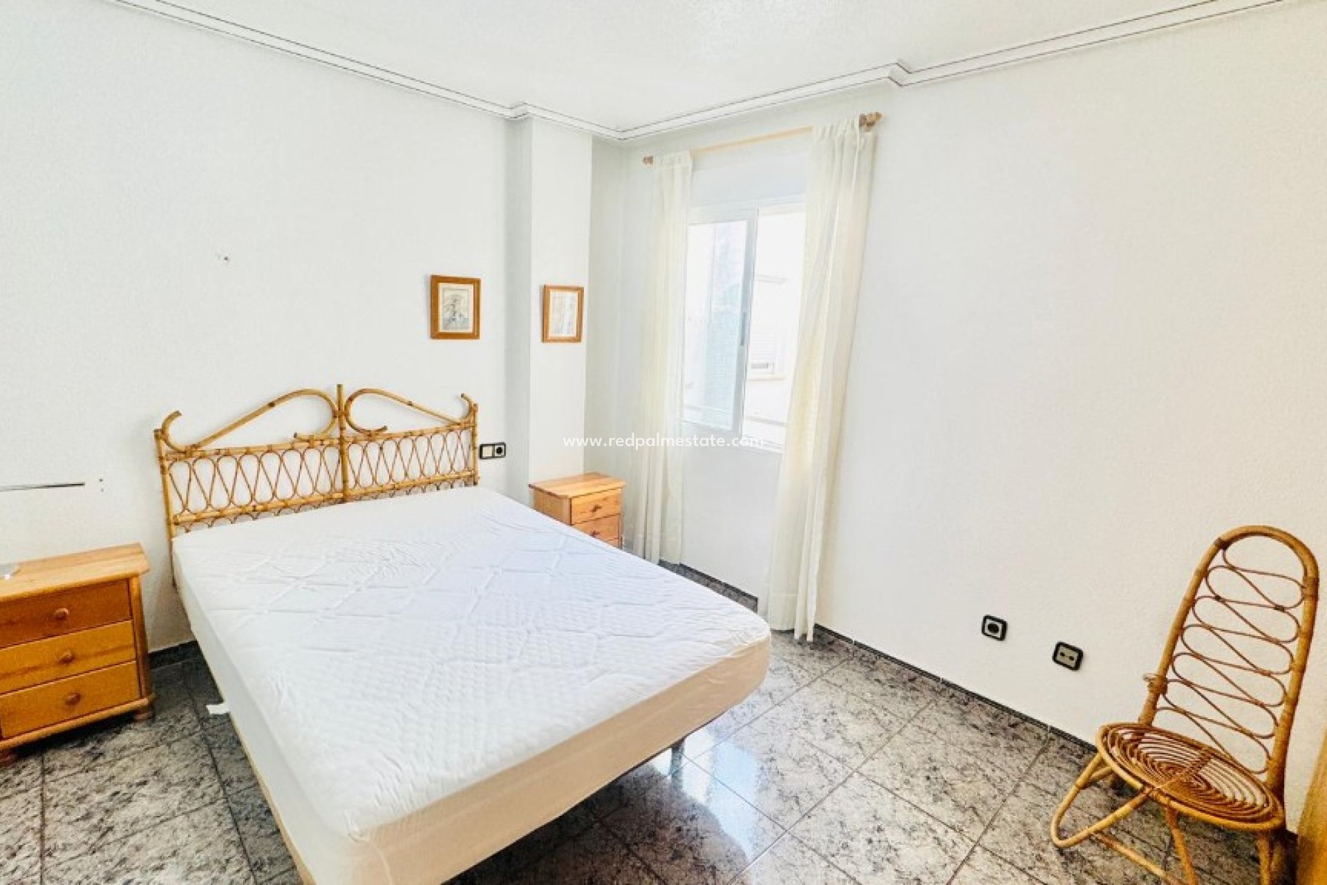 Resale - Apartment -
Torrevieja