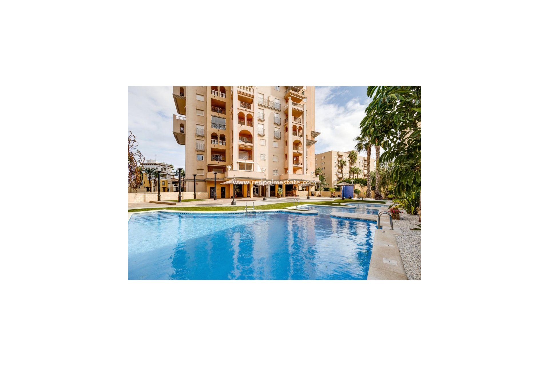 Resale - Apartment -
Torrevieja