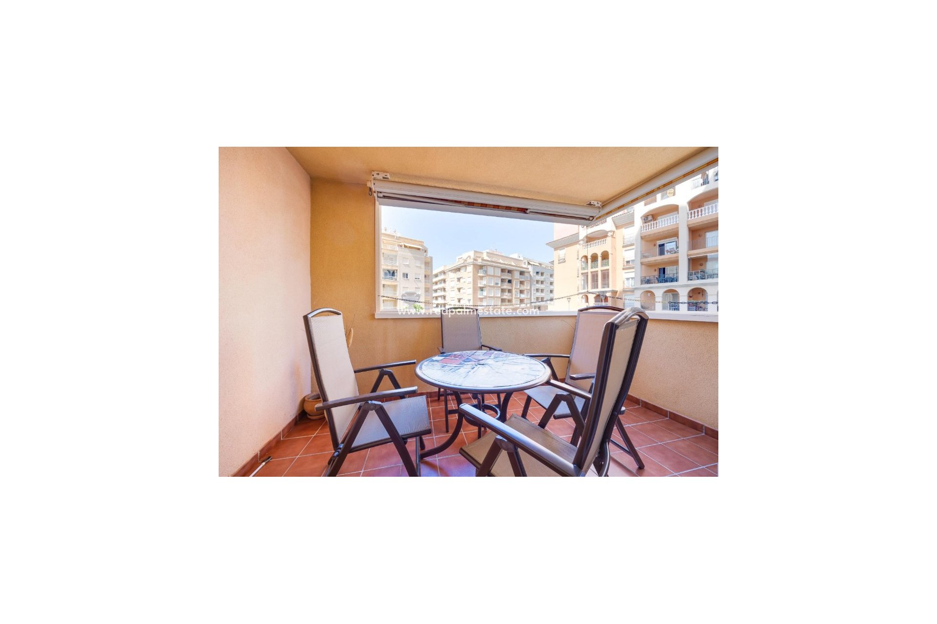 Resale - Apartment -
Torrevieja