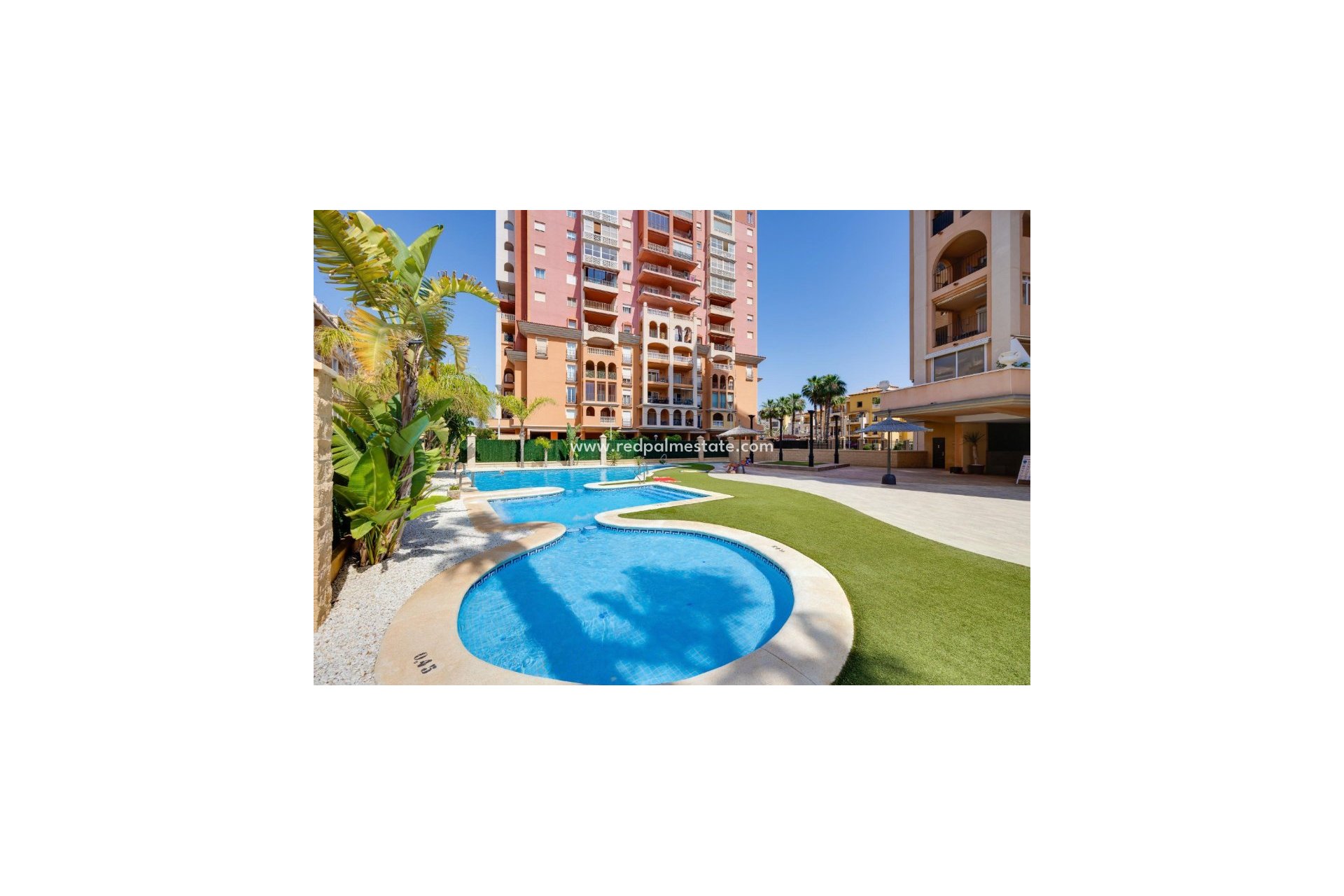 Resale - Apartment -
Torrevieja