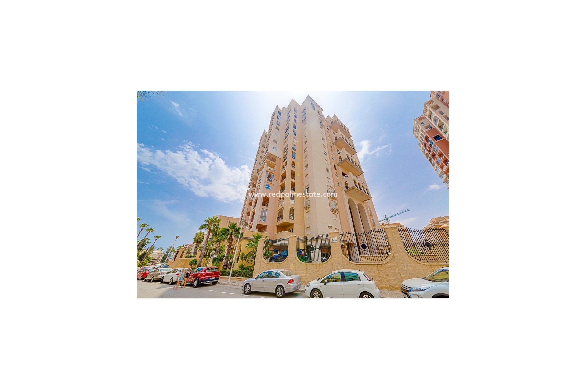 Resale - Apartment -
Torrevieja