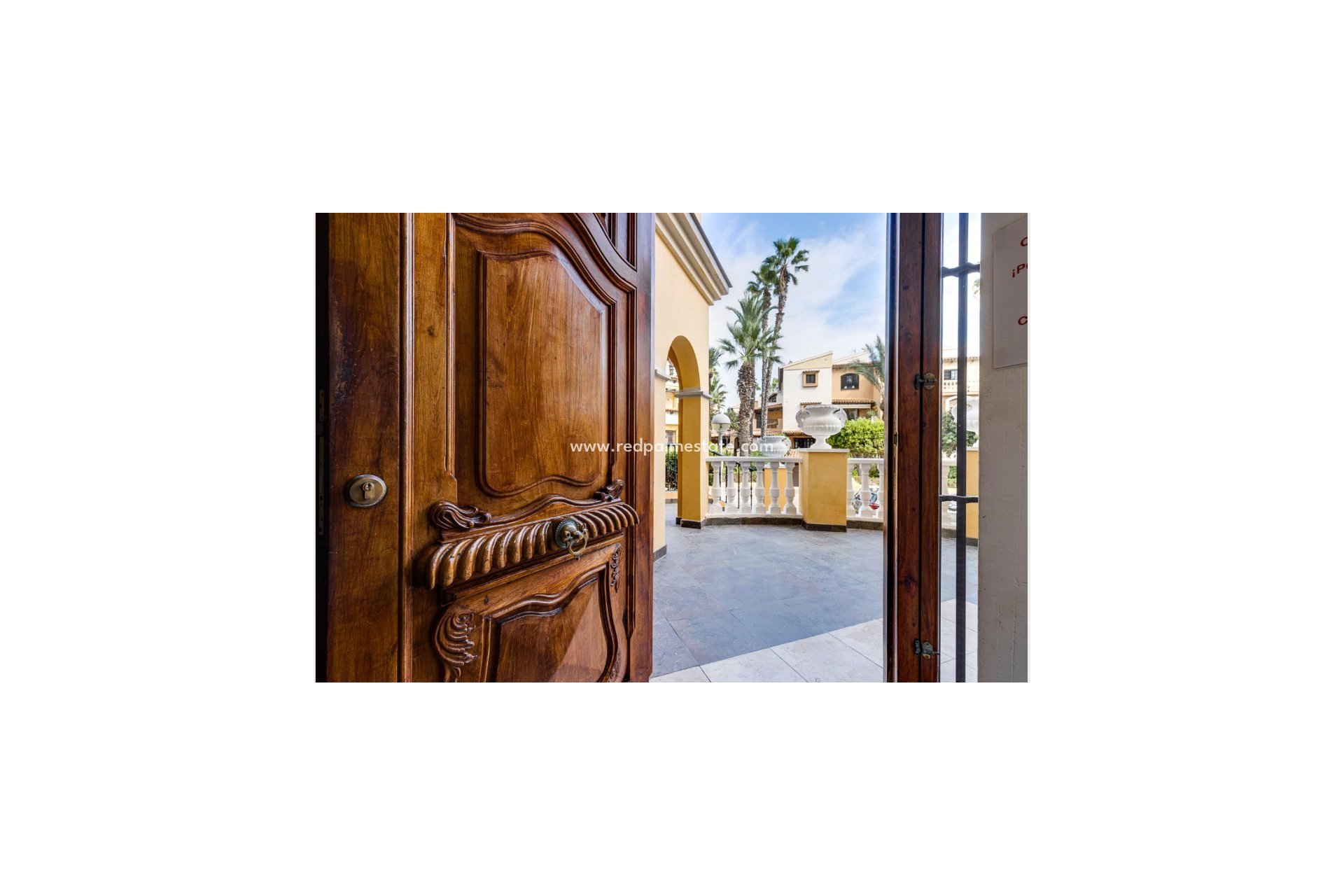 Resale - Apartment -
Torrevieja