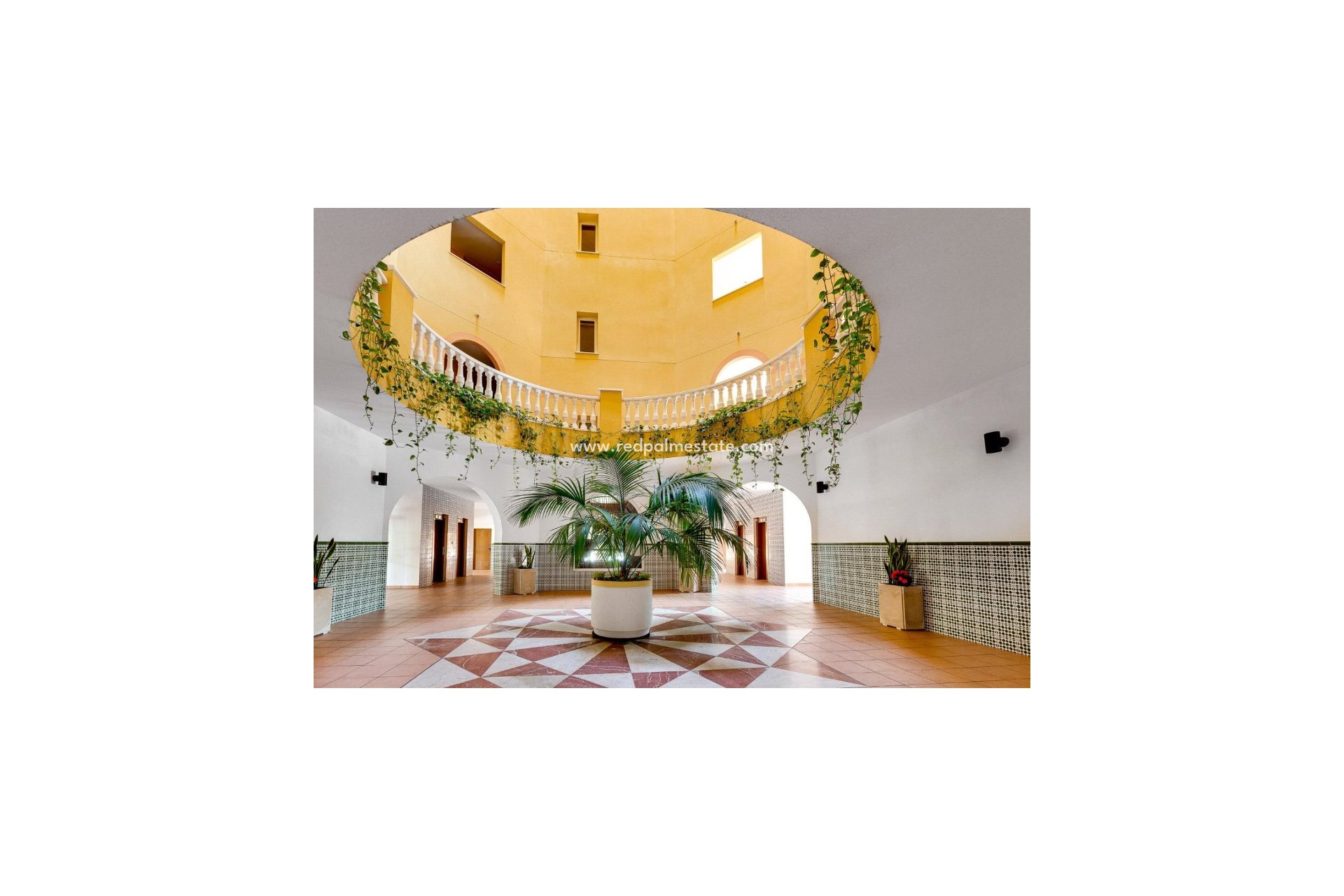 Resale - Apartment -
Torrevieja