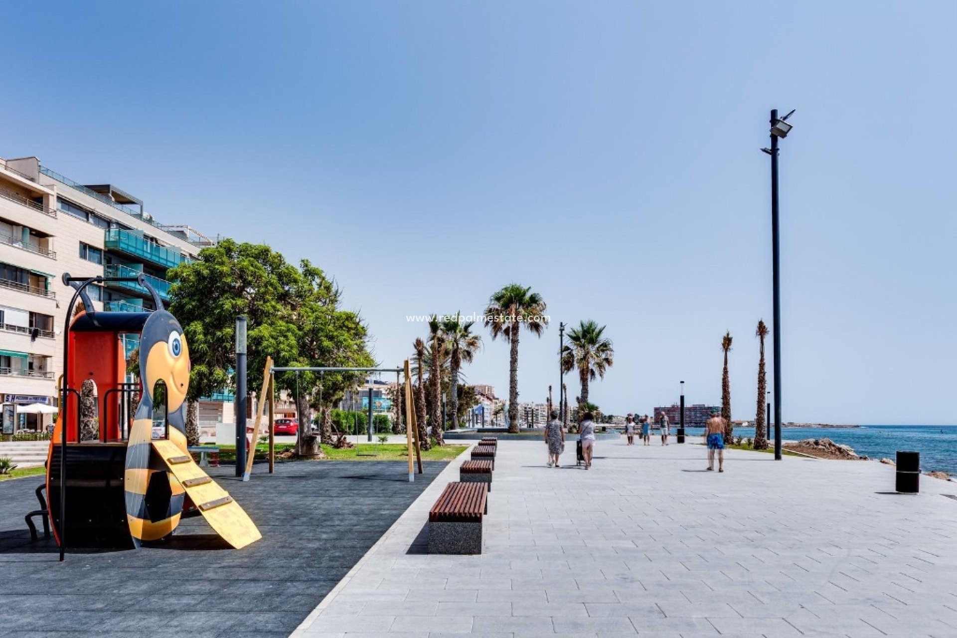 Resale - Apartment -
Torrevieja