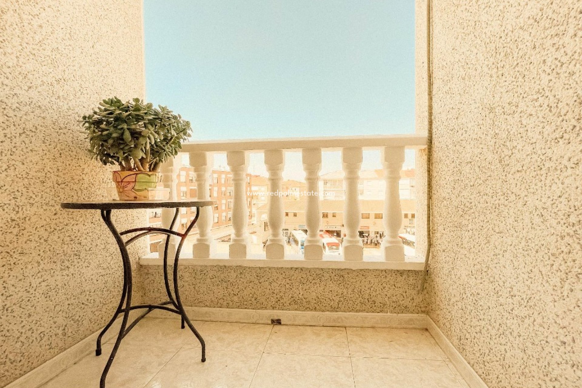 Resale - Apartment -
Torrevieja