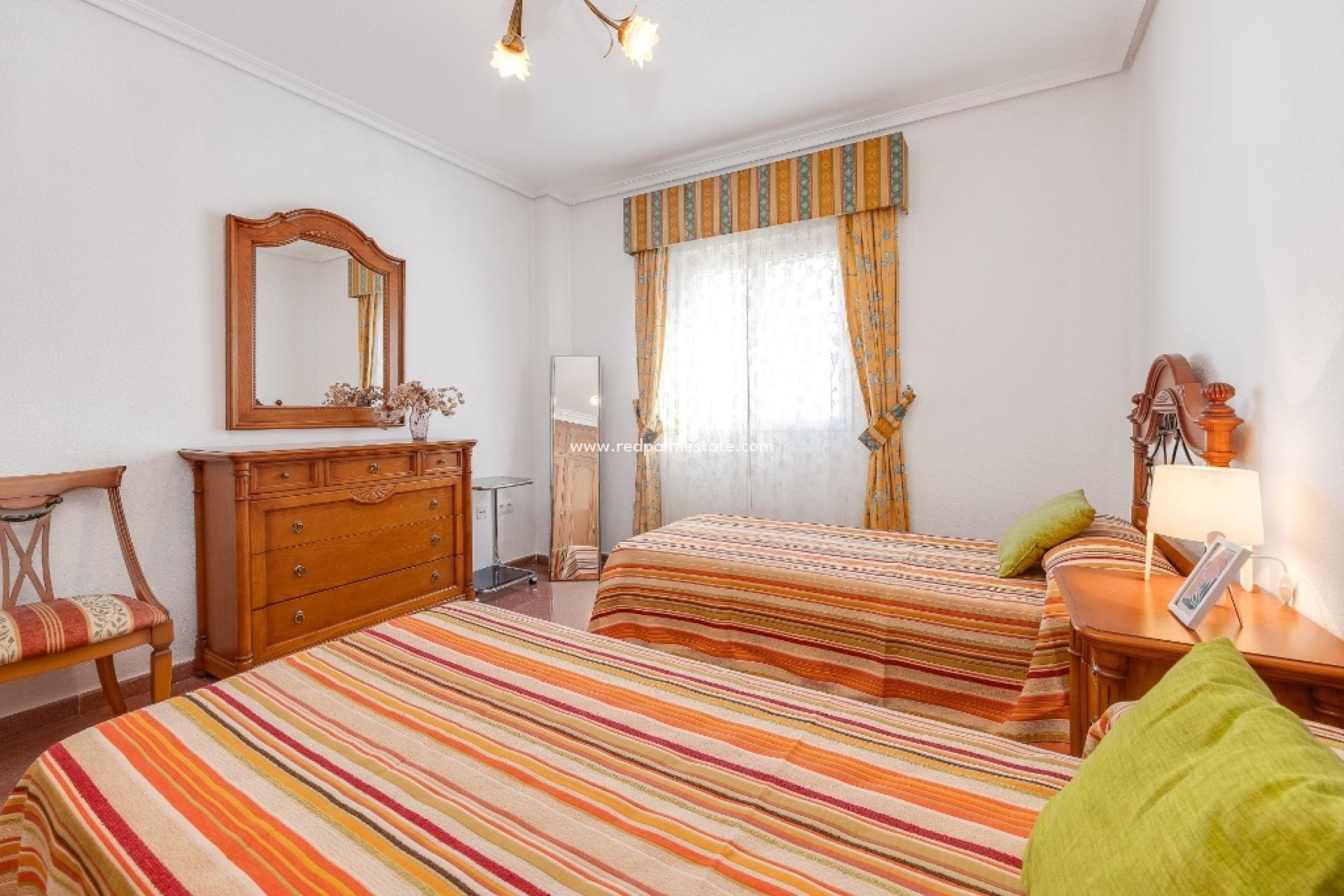 Resale - Apartment -
Torrevieja