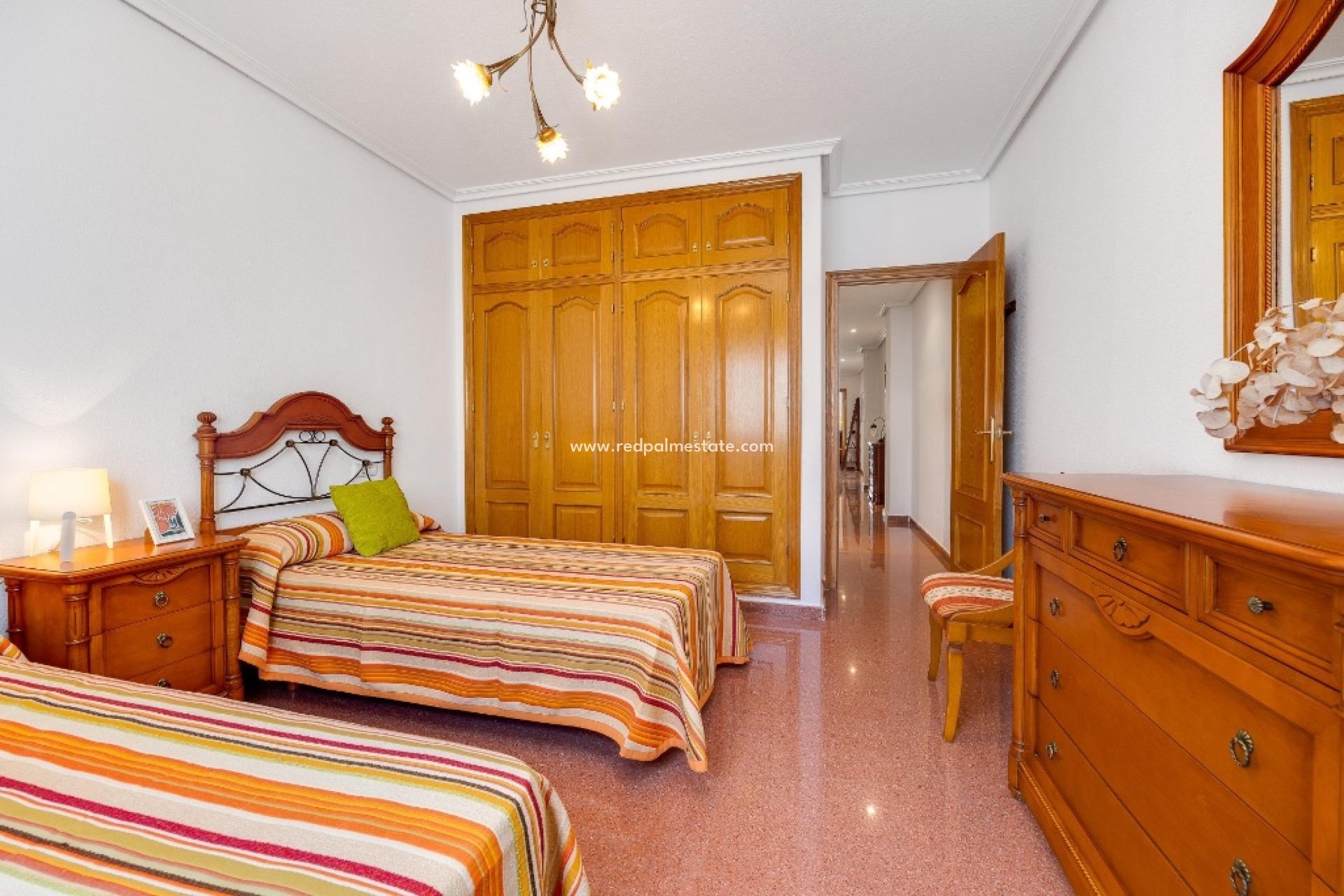Resale - Apartment -
Torrevieja