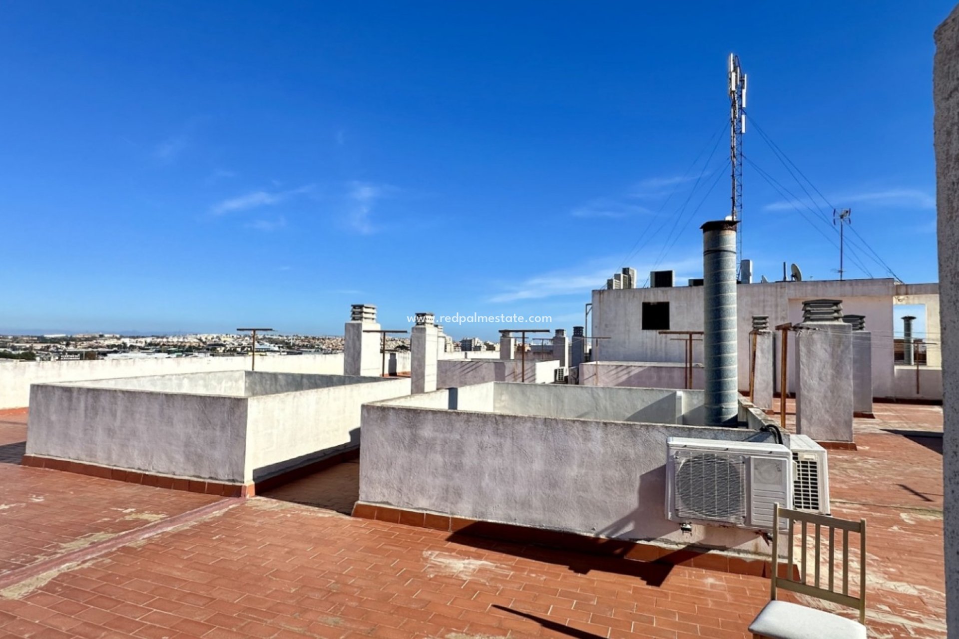 Resale - Apartment -
Torrevieja