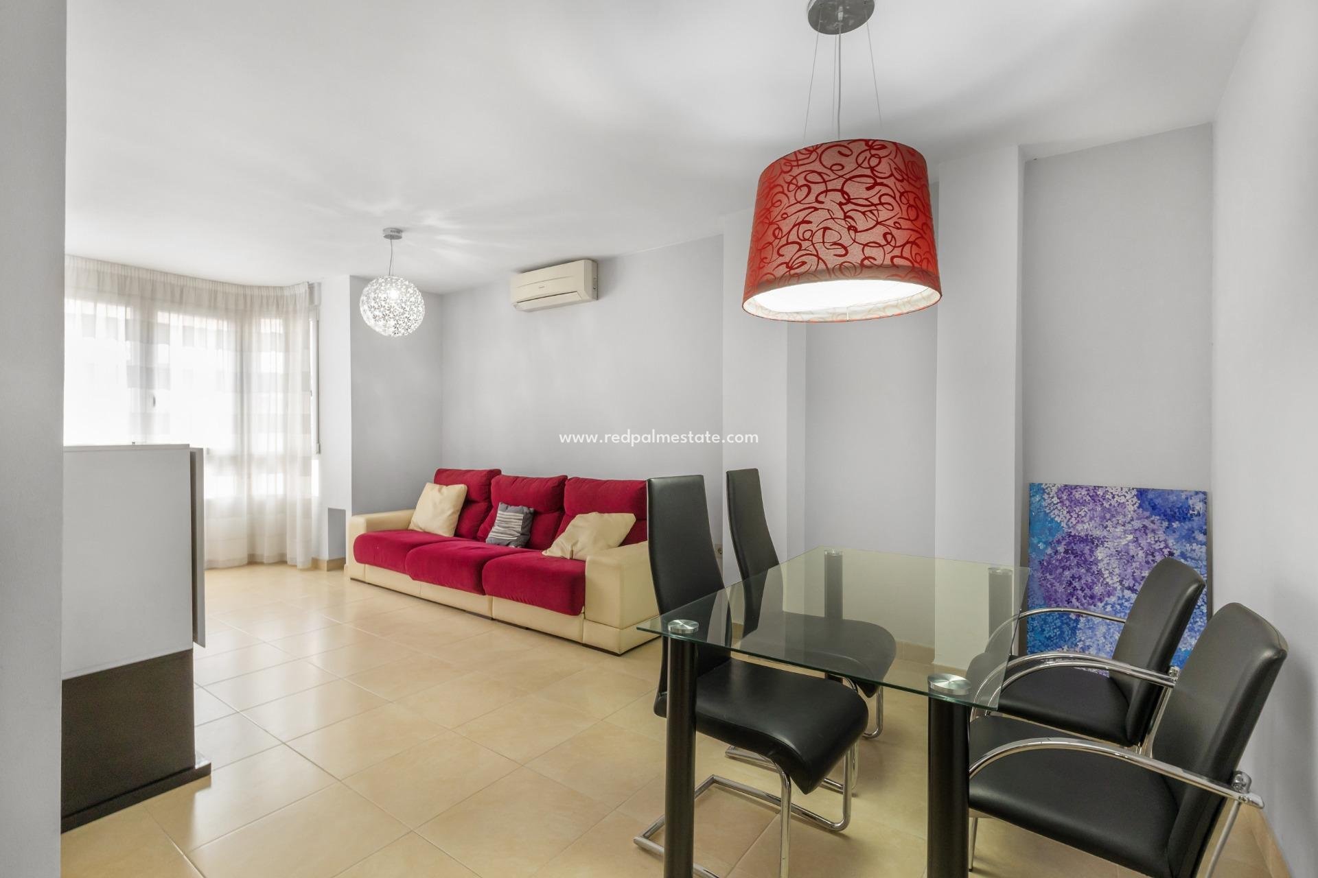 Resale - Apartment -
Torrevieja