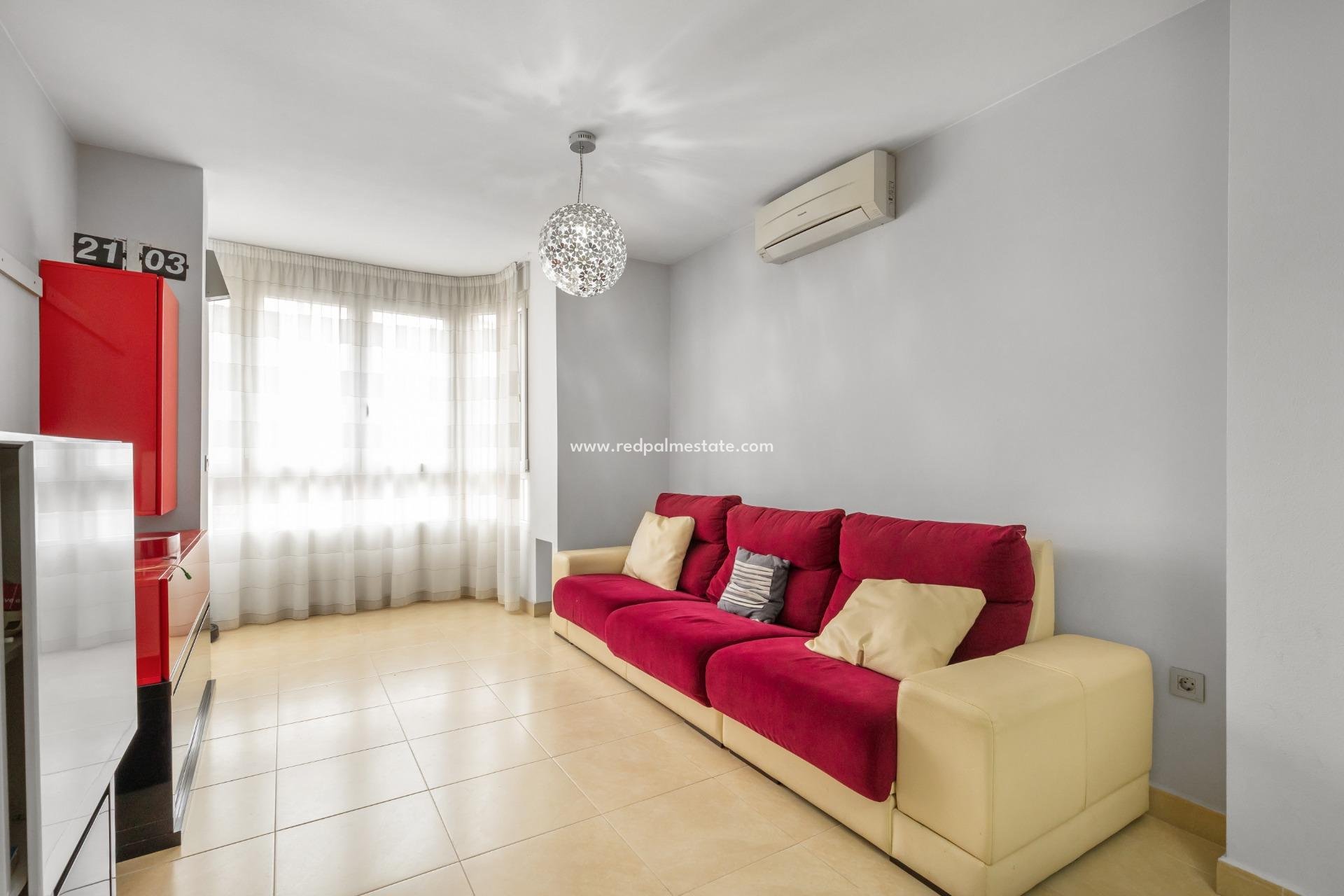 Resale - Apartment -
Torrevieja