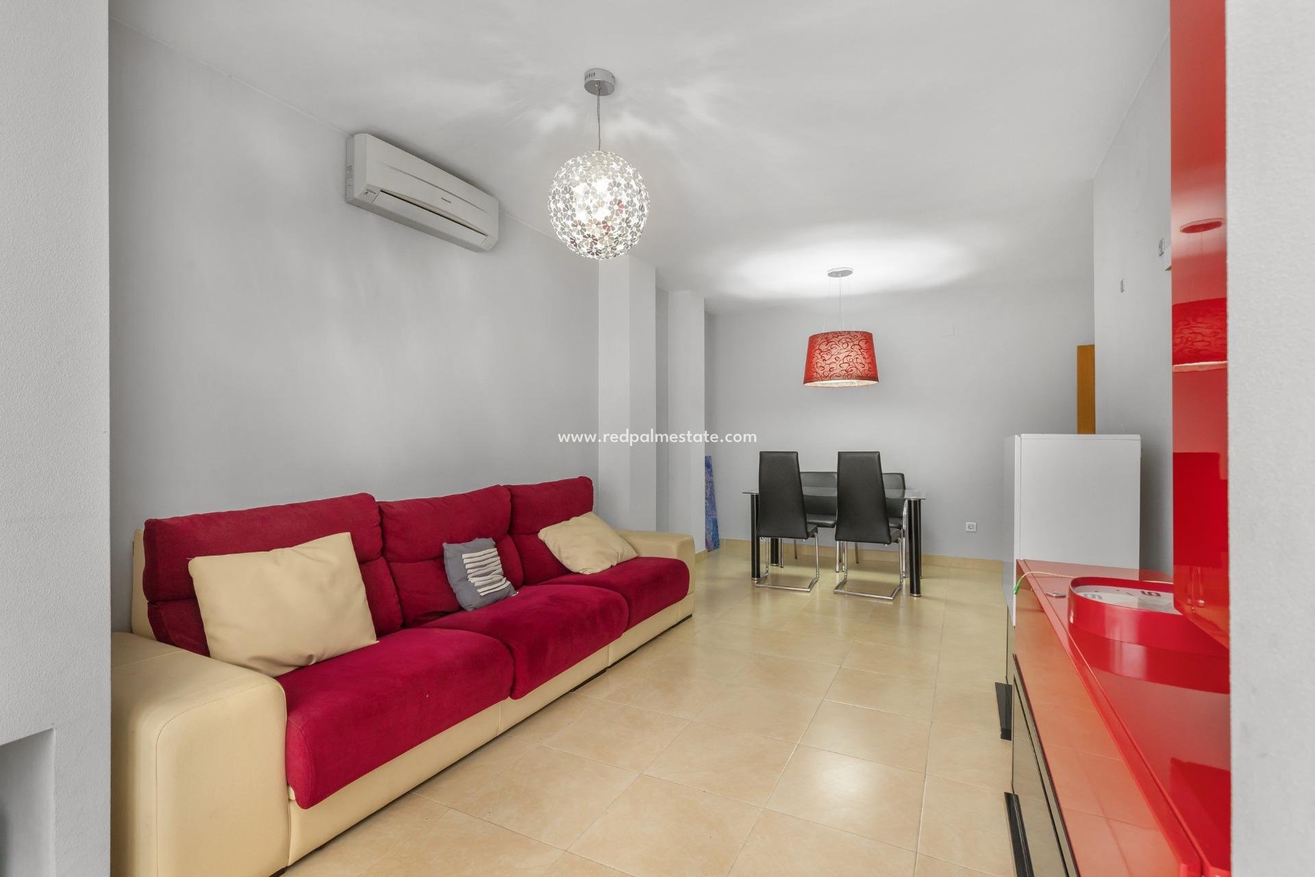 Resale - Apartment -
Torrevieja