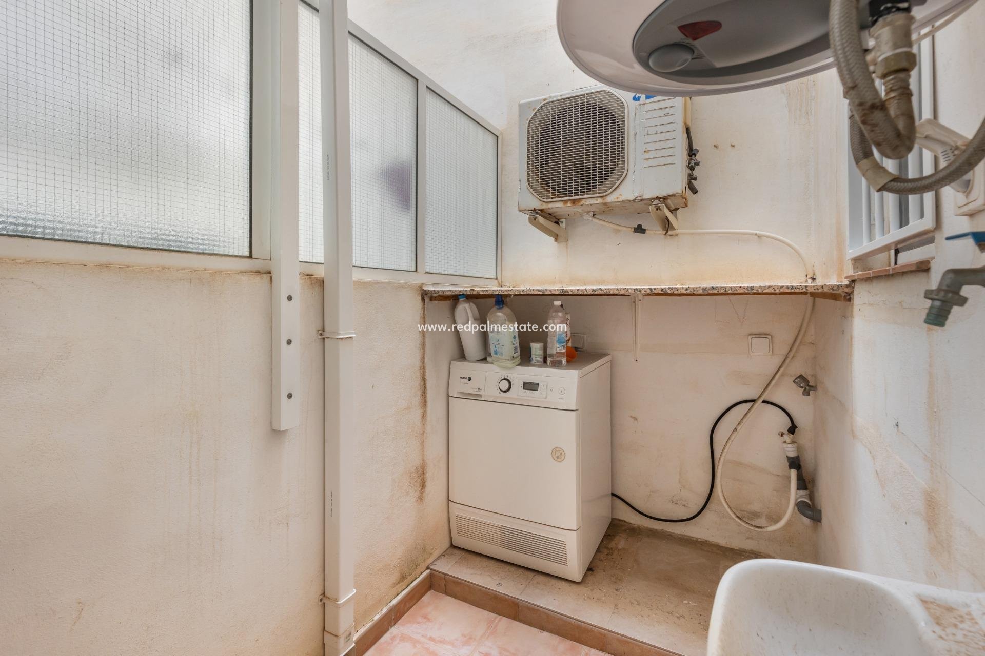 Resale - Apartment -
Torrevieja