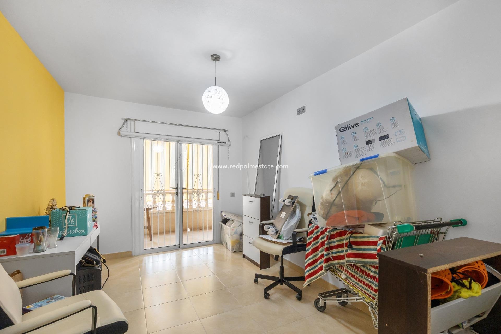 Resale - Apartment -
Torrevieja