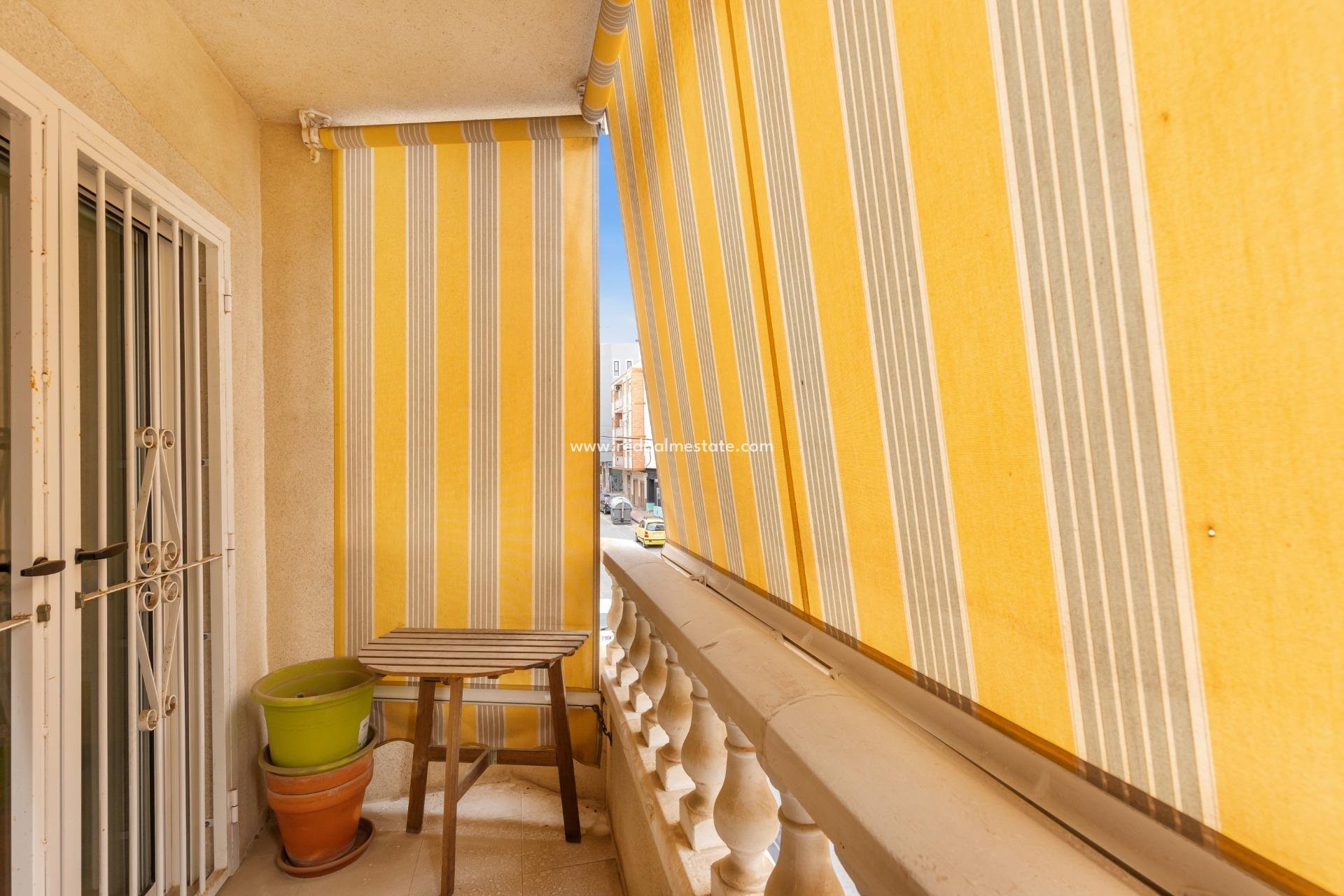 Resale - Apartment -
Torrevieja