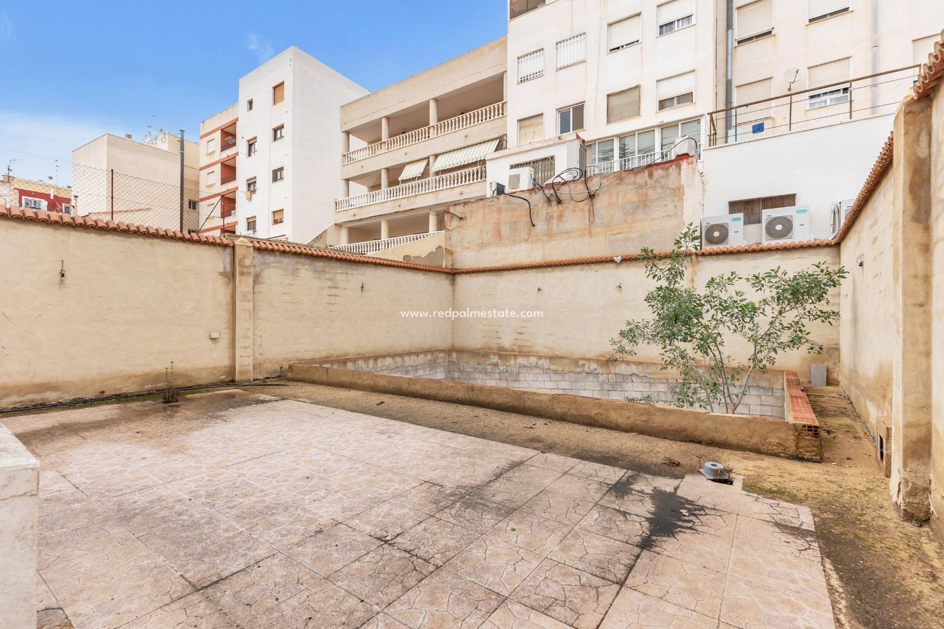 Resale - Apartment -
Torrevieja