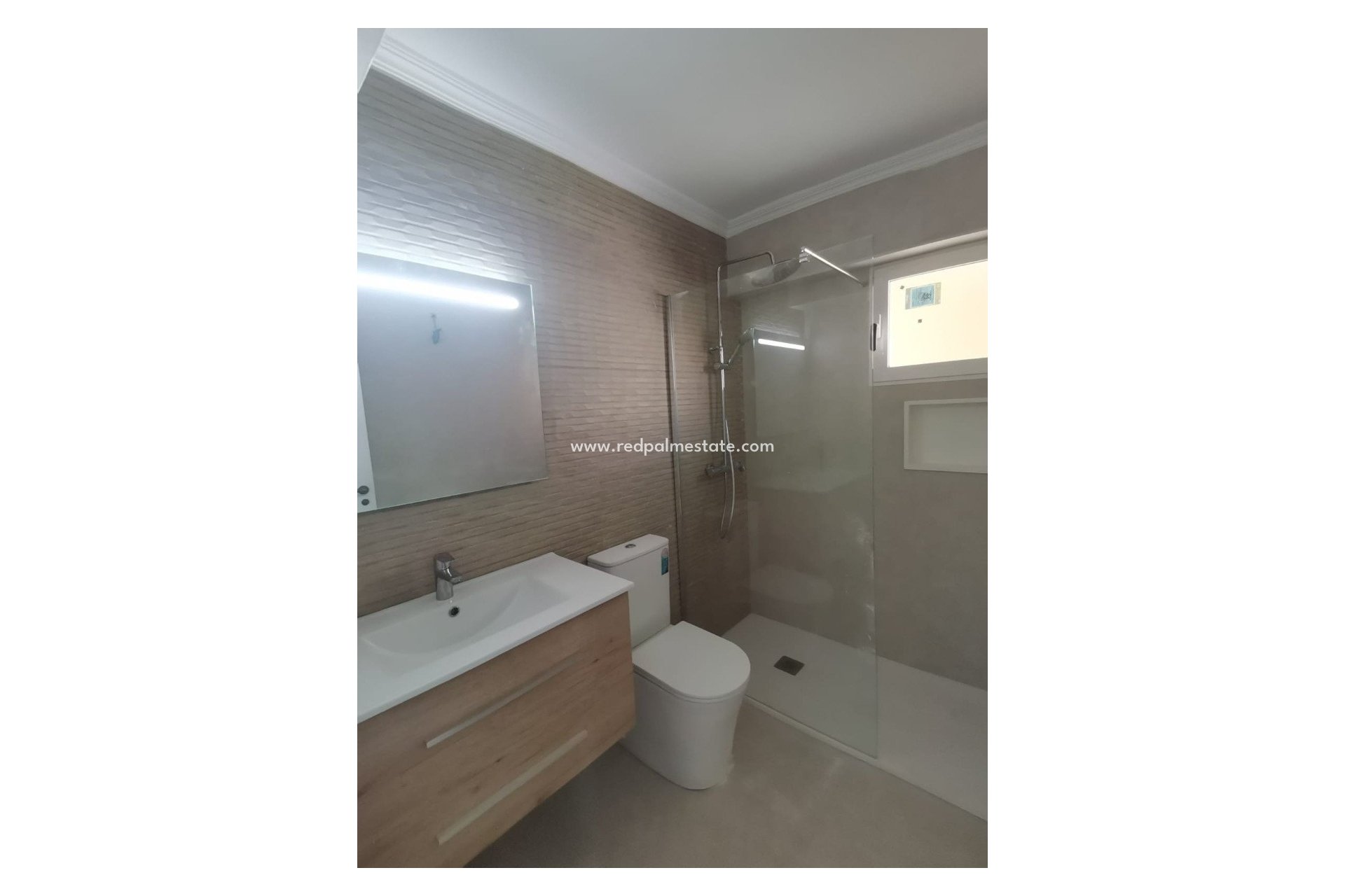 Resale - Apartment -
Torrevieja