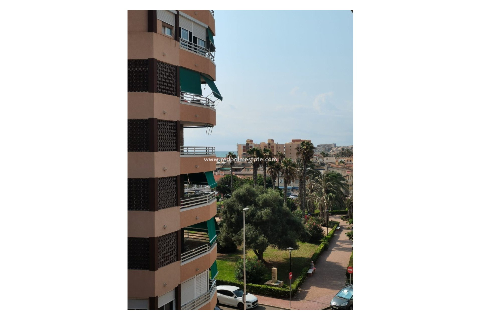 Resale - Apartment -
Torrevieja