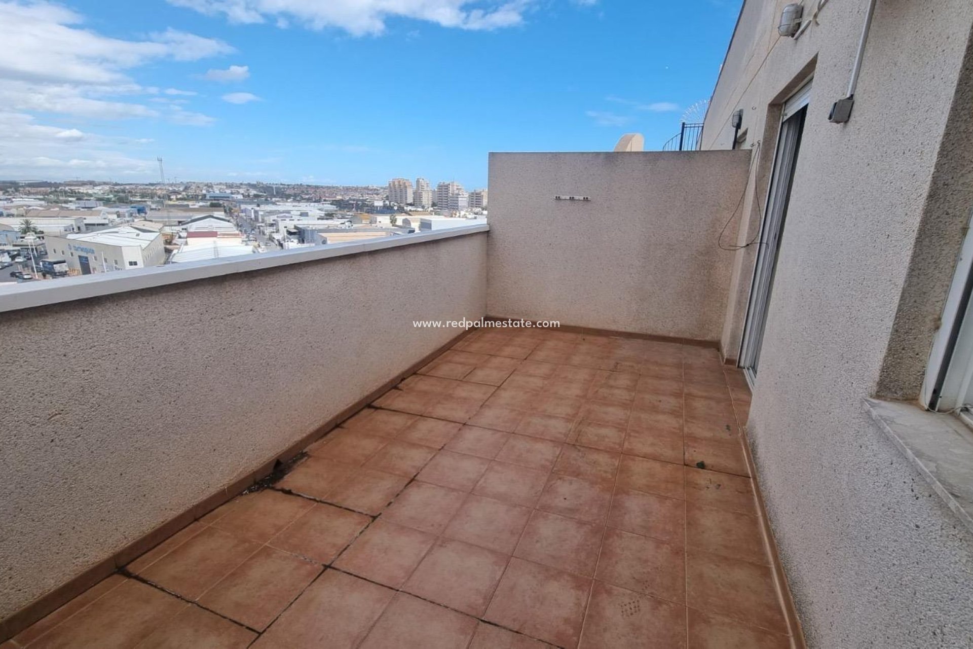 Resale - Apartment -
Torrevieja