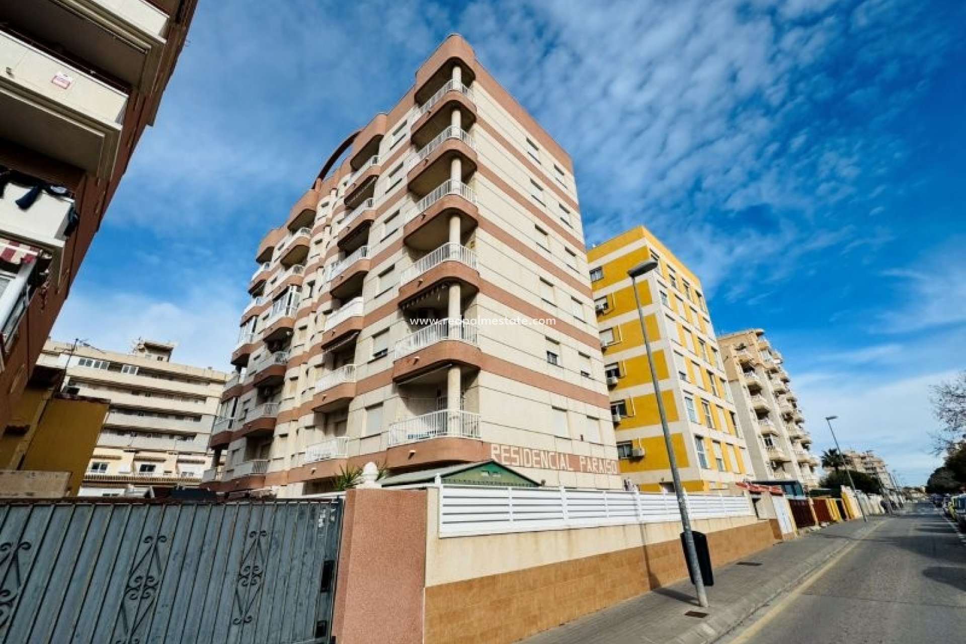 Resale - Apartment -
Torrevieja
