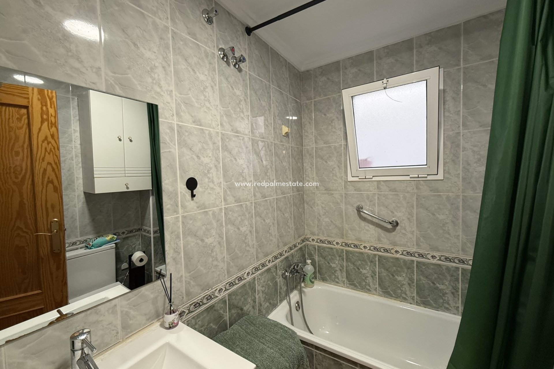 Resale - Apartment -
Torrevieja