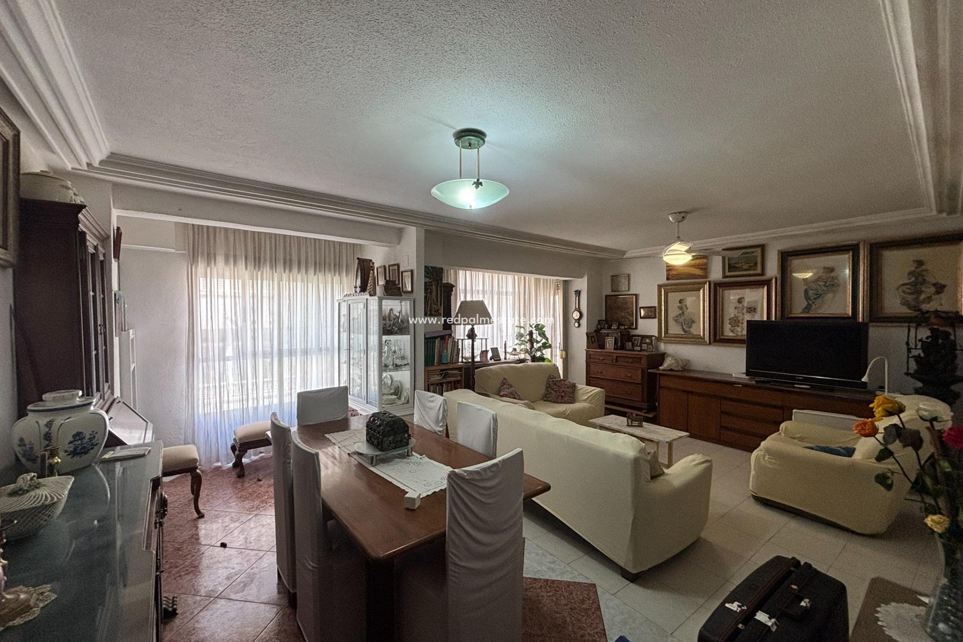 Resale - Apartment -
Torrevieja