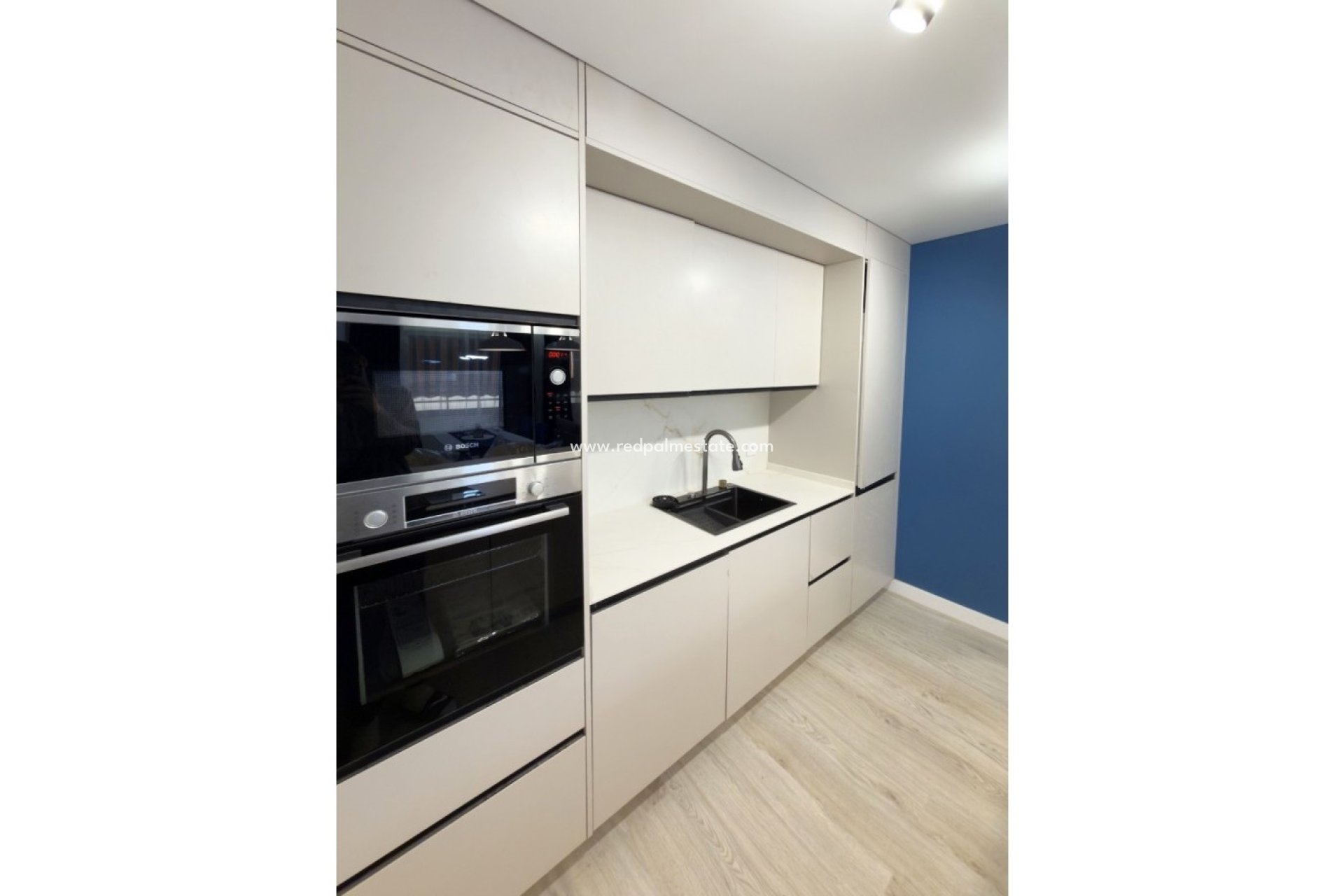 Resale - Apartment -
Torrevieja