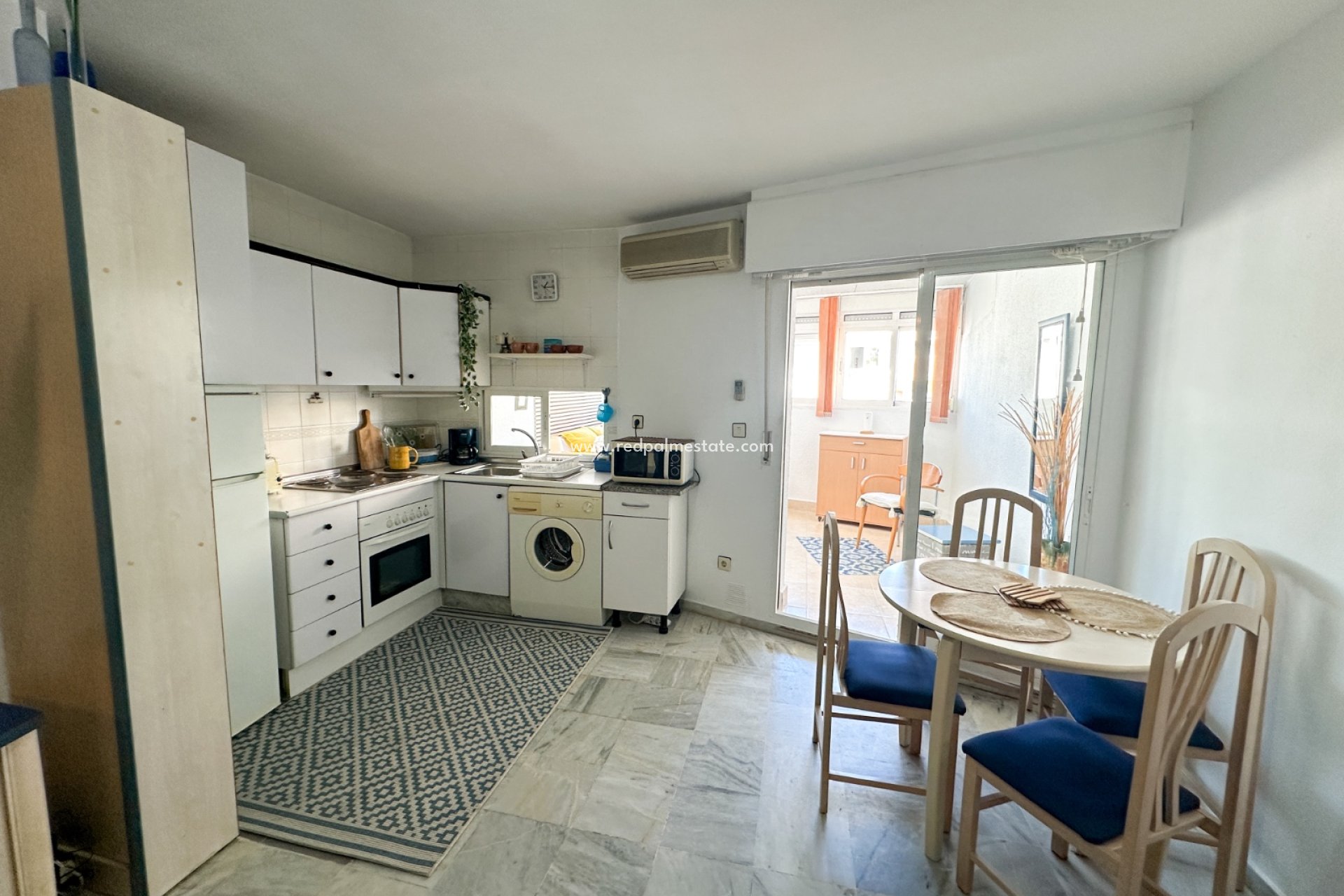 Resale - Apartment -
Torrevieja