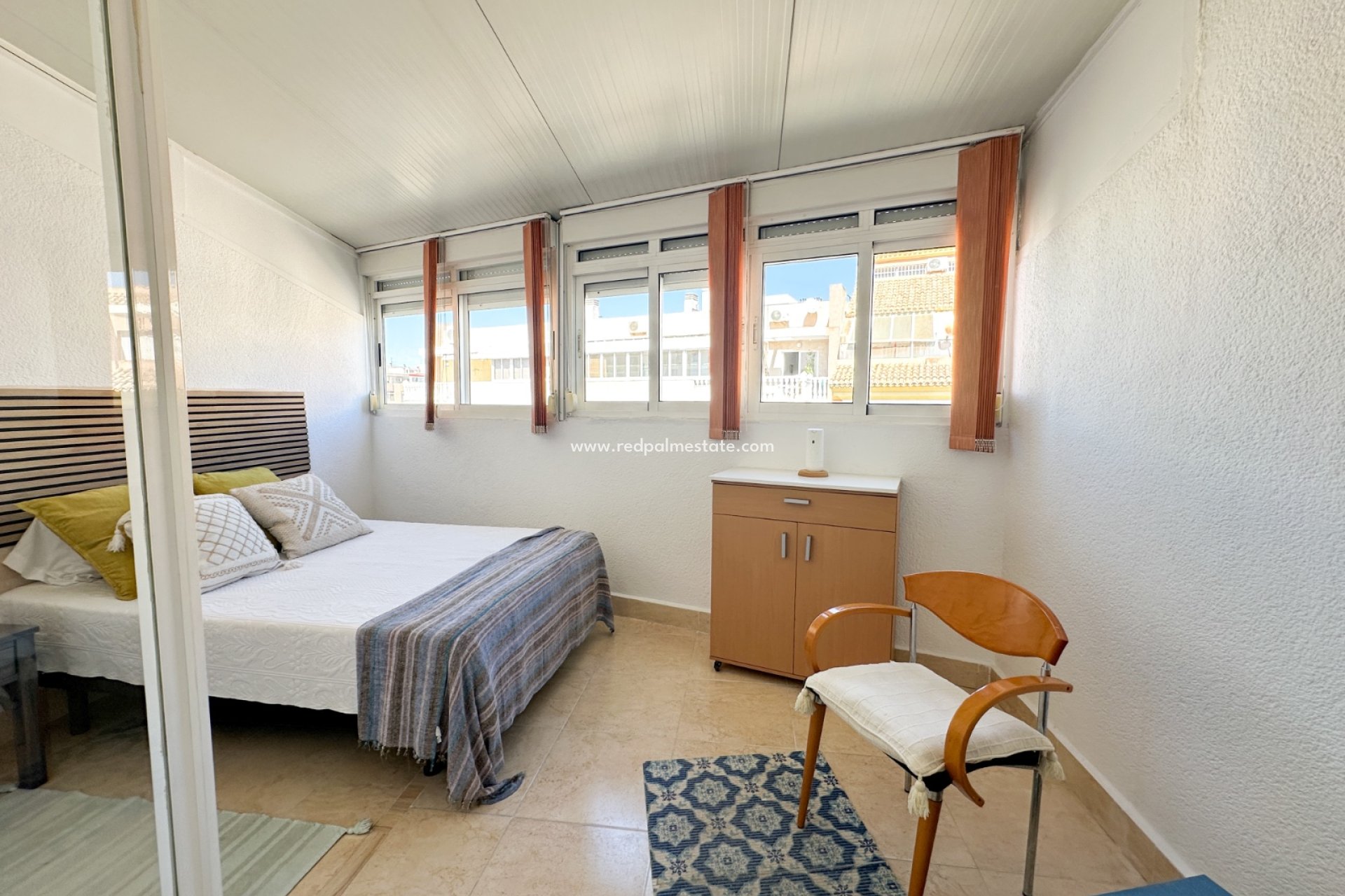 Resale - Apartment -
Torrevieja
