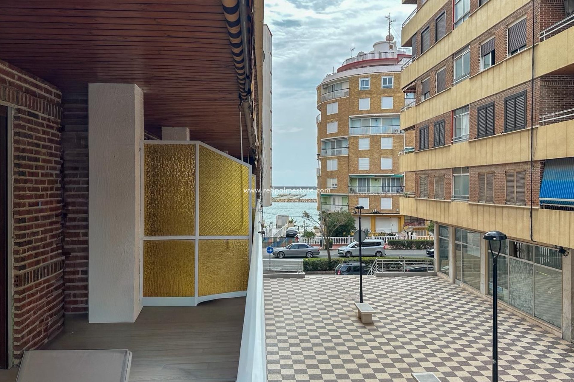 Resale - Apartment -
Torrevieja