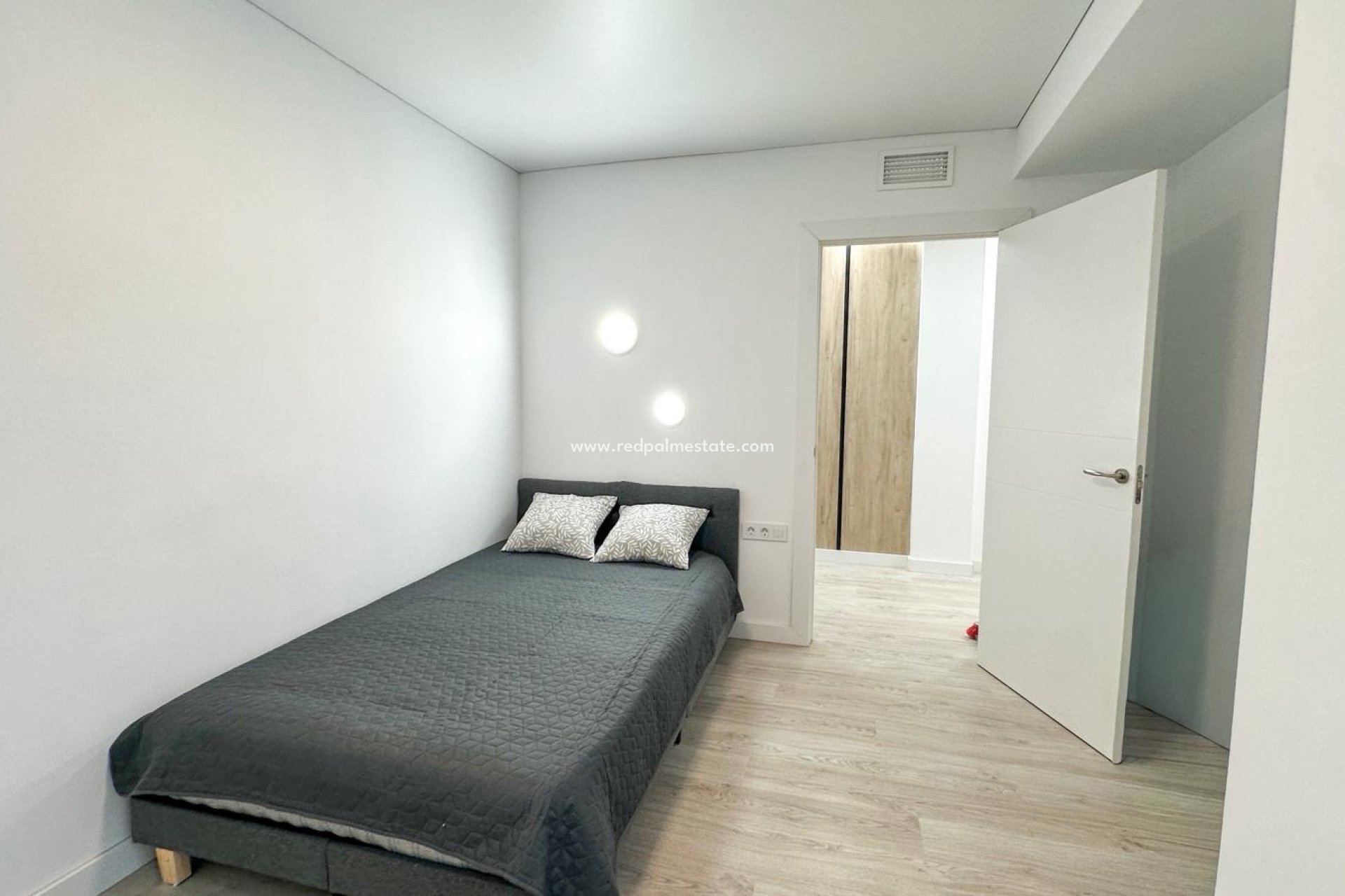 Resale - Apartment -
Torrevieja