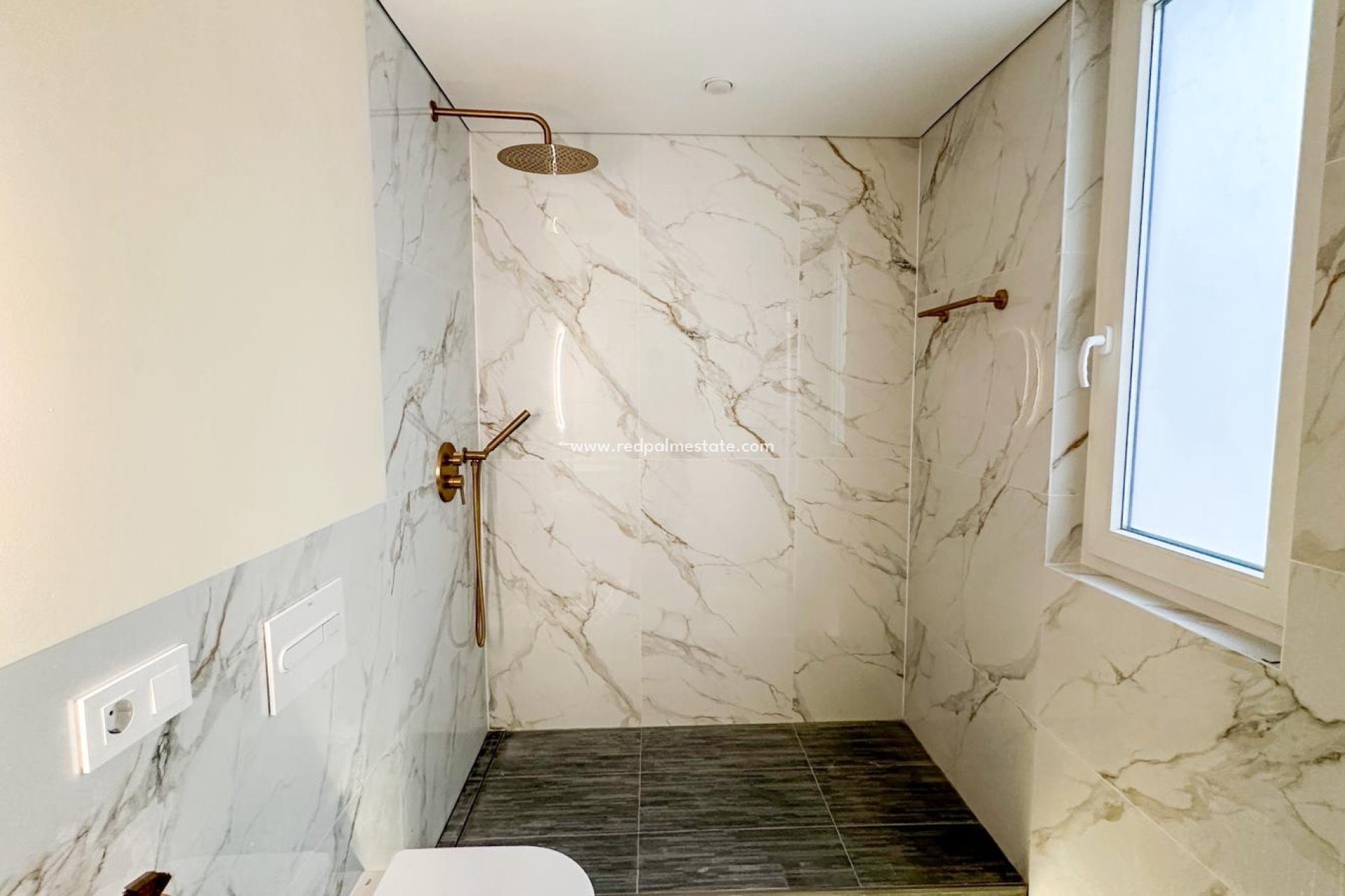 Resale - Apartment -
Torrevieja