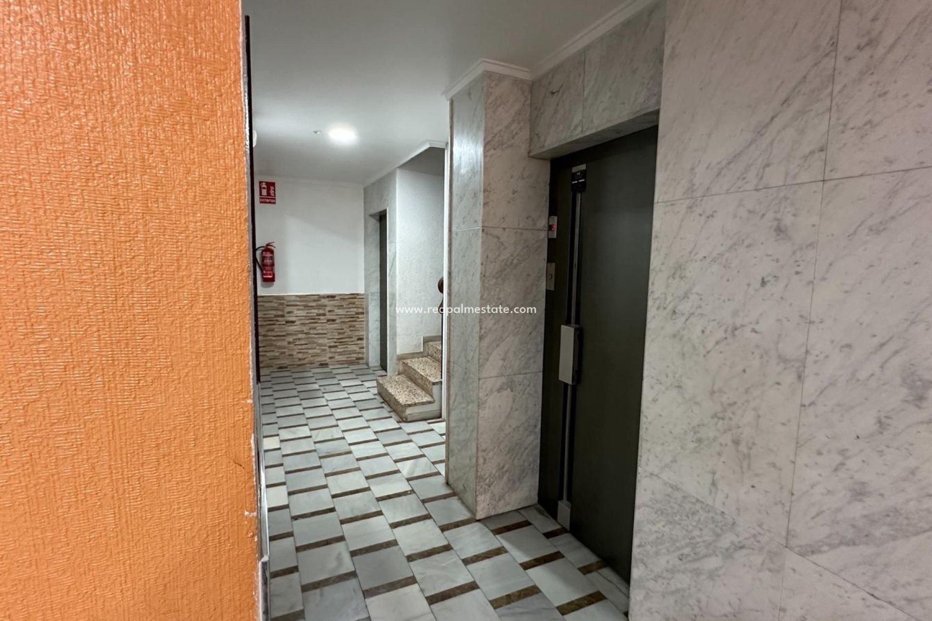 Resale - Apartment -
Torrevieja