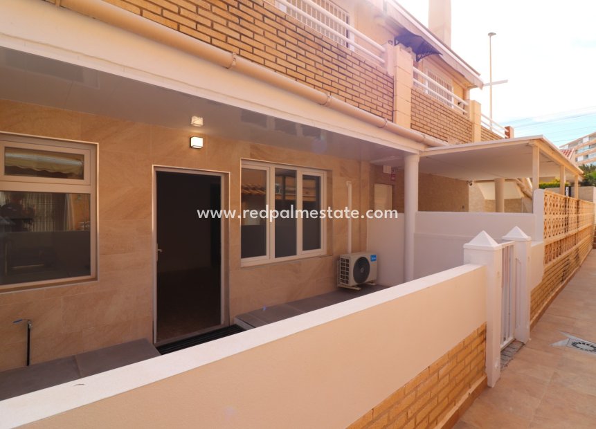 Resale - Apartment -
Torrevieja