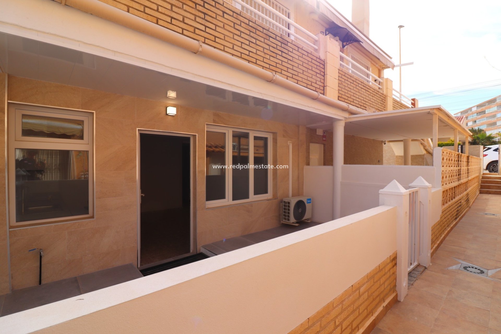 Resale - Apartment -
Torrevieja