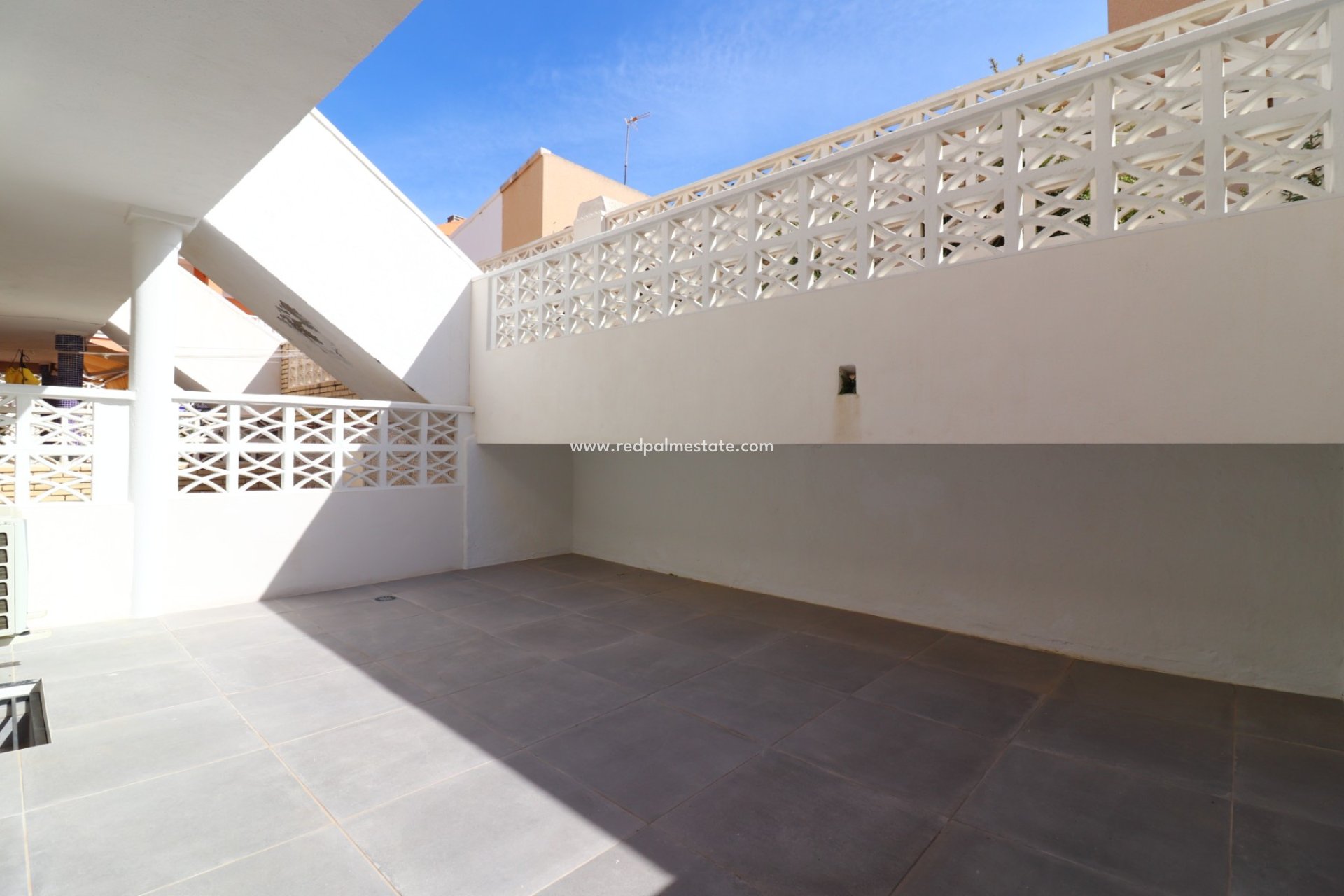 Resale - Apartment -
Torrevieja