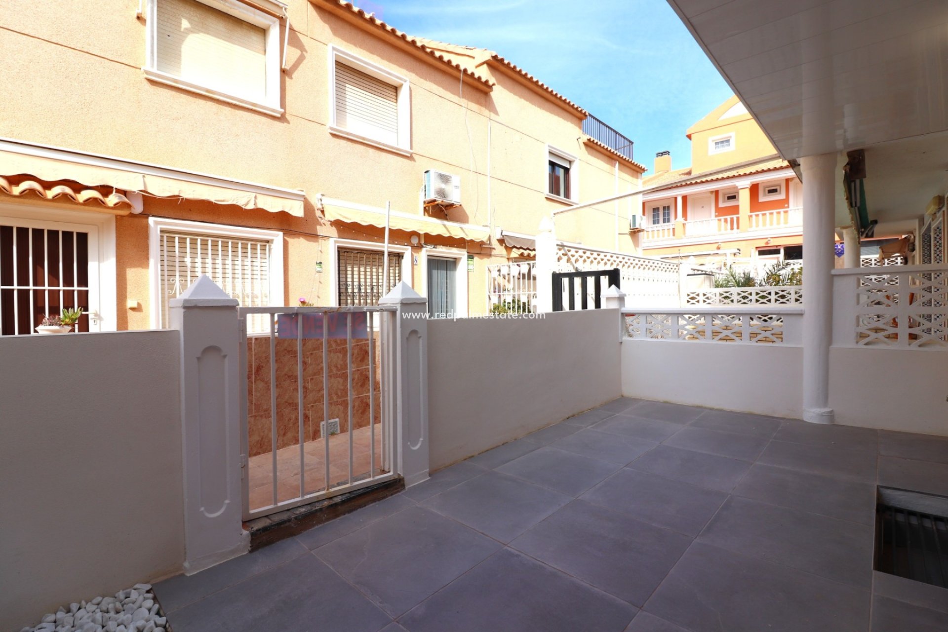 Resale - Apartment -
Torrevieja