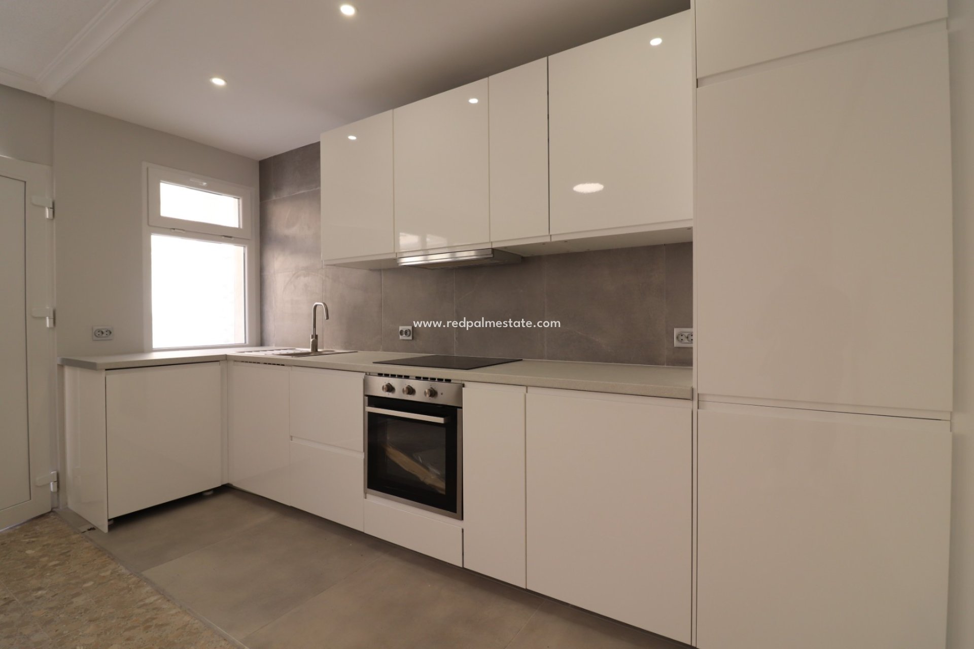 Resale - Apartment -
Torrevieja