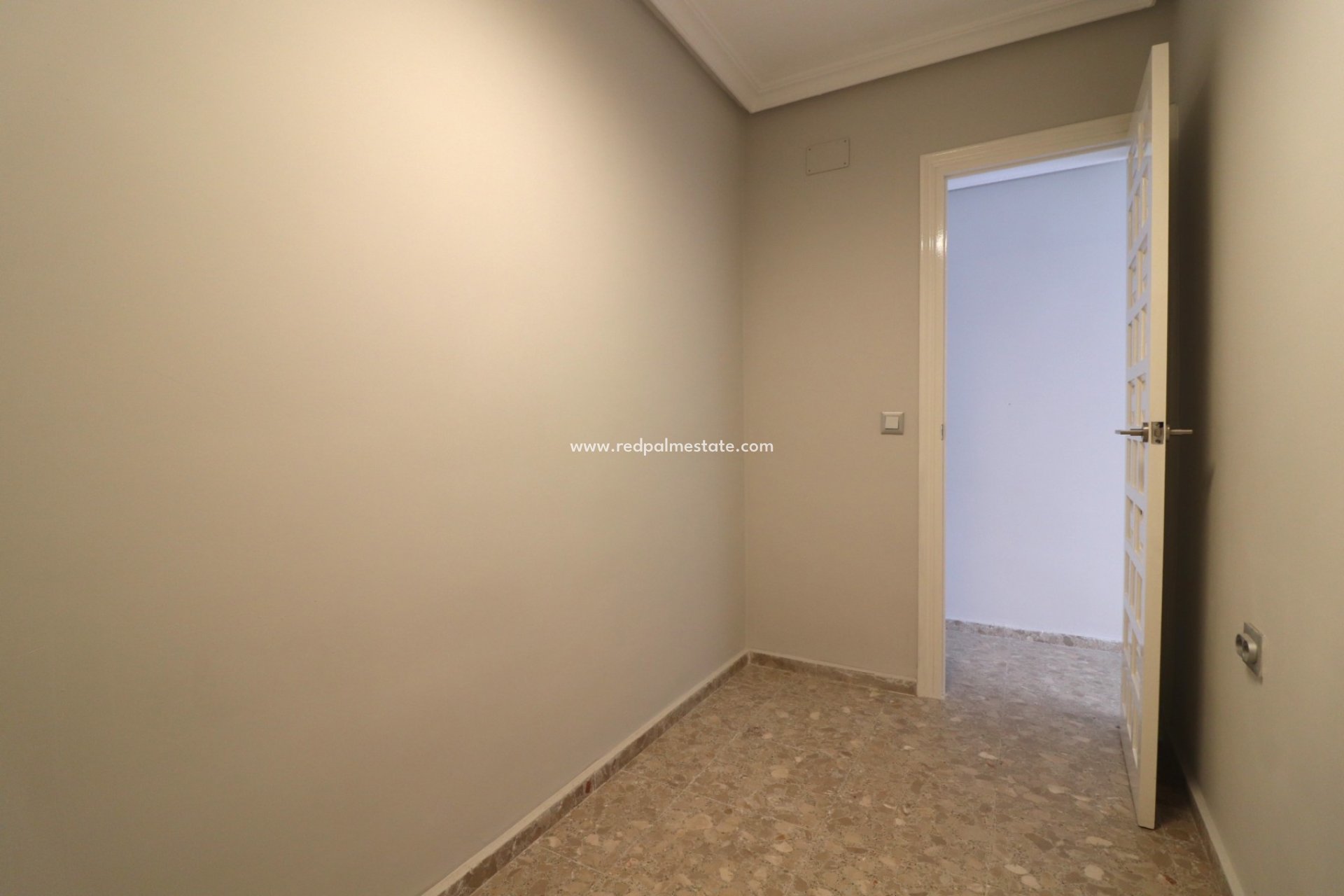 Resale - Apartment -
Torrevieja