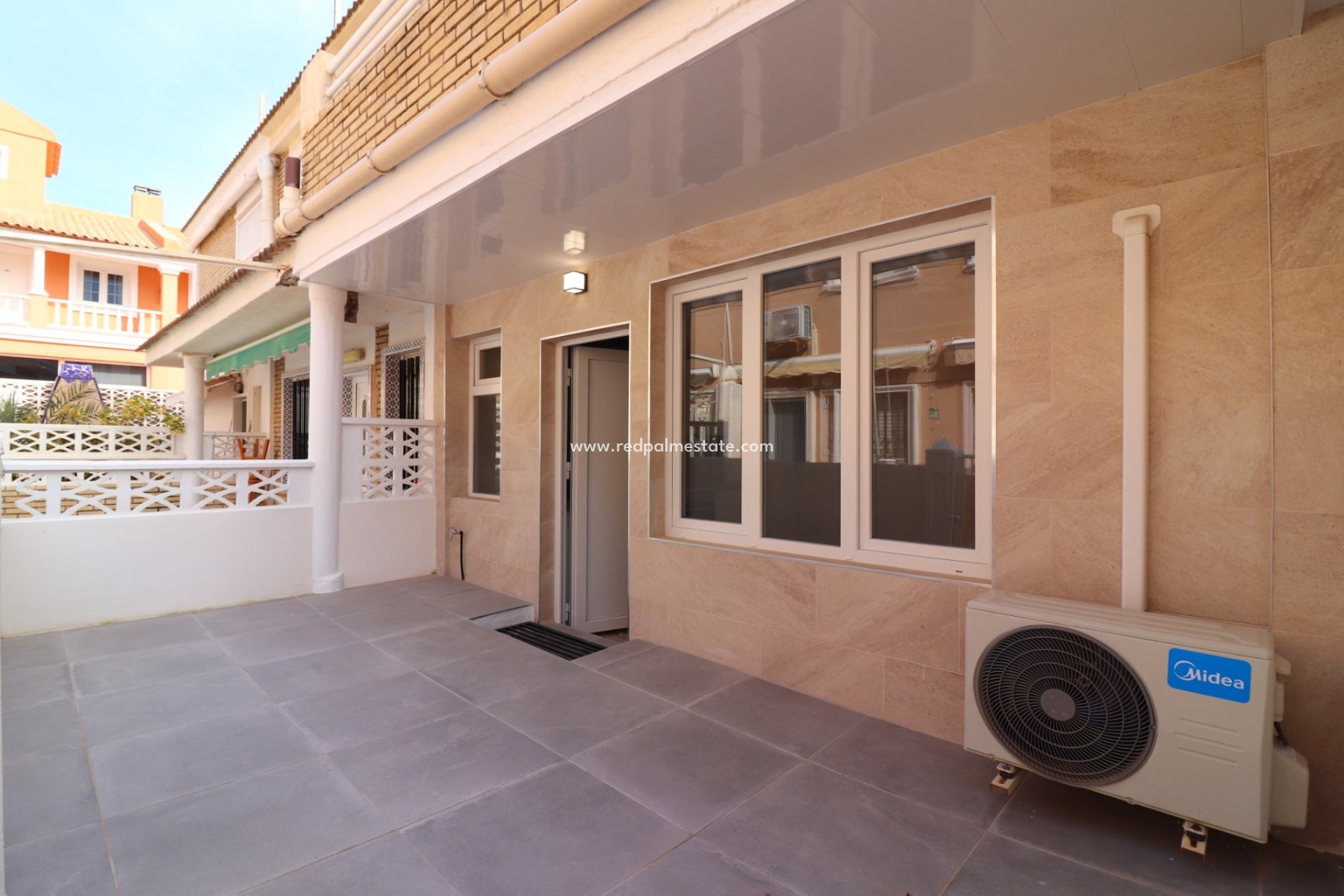 Resale - Apartment -
Torrevieja